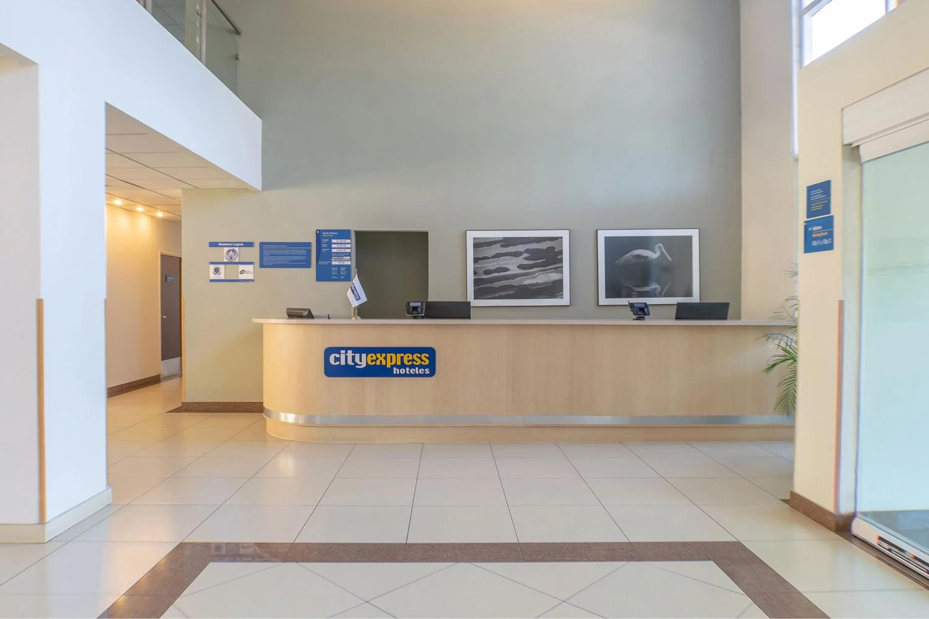 Lobby or reception in City Express by Marriott Culiacan