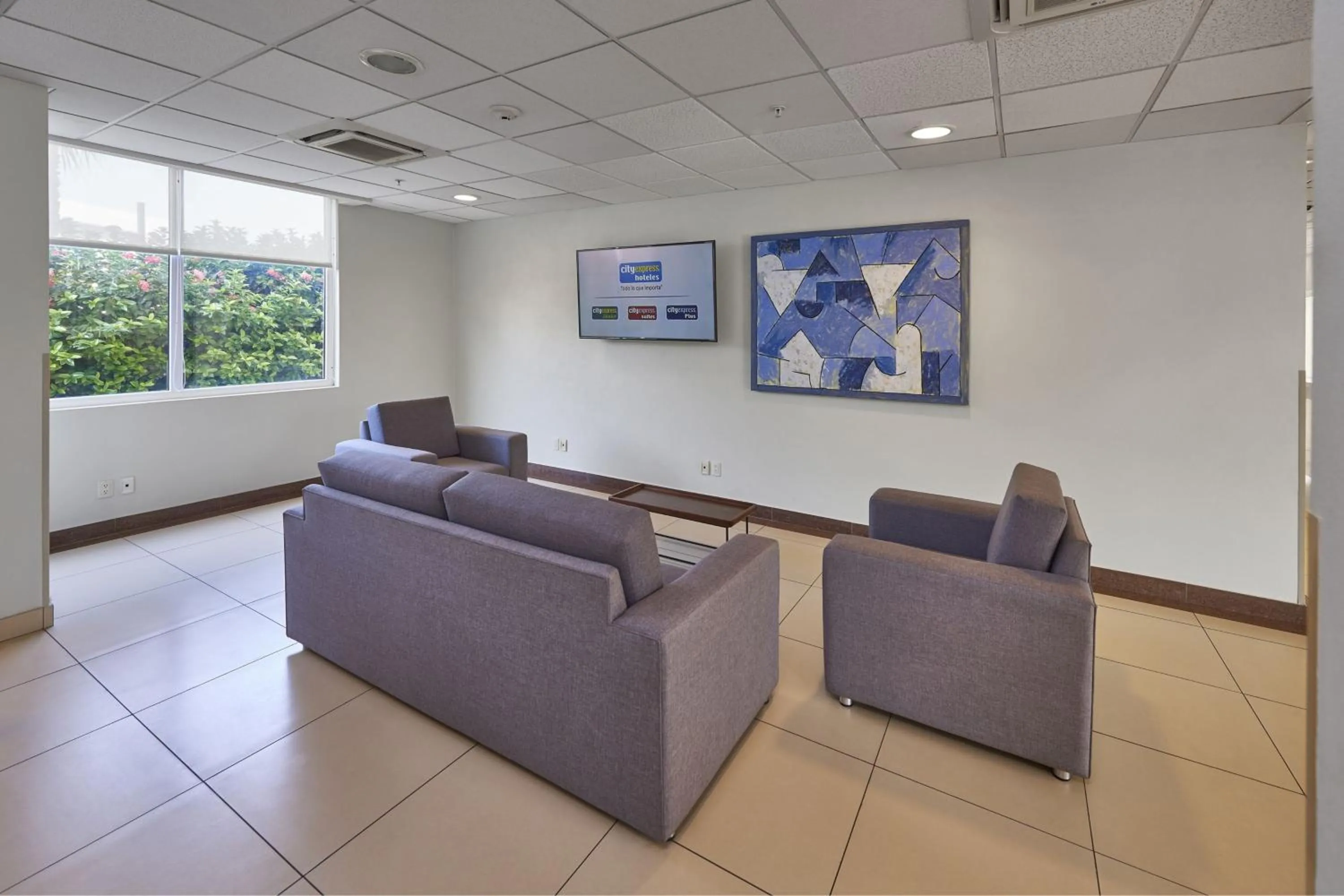 Lobby or reception in City Express by Marriott Culiacan