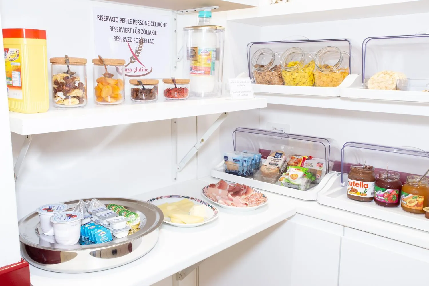 Food and drinks in Hotel Desiree