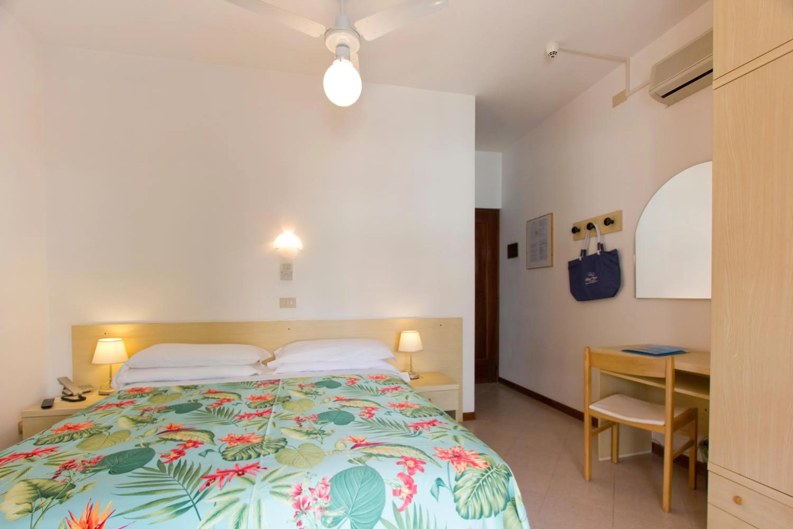 Photo of the whole room, Bed in Hotel Desiree