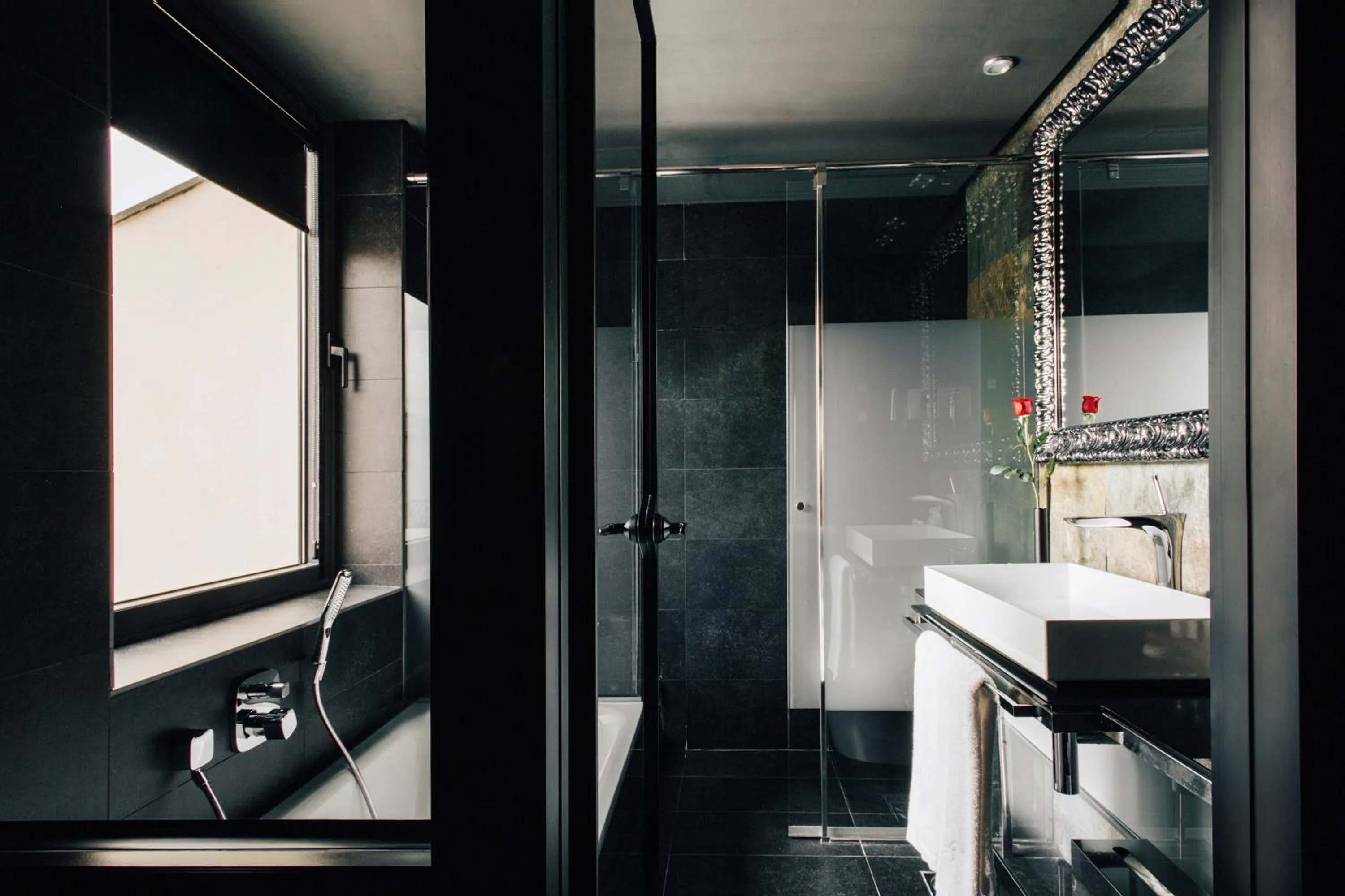 Bathroom in Hotel Bagués, a Small Luxury Hotel of the World