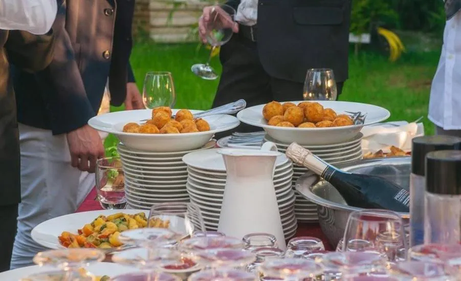 Food and drinks in Principato Di Ariis Hotel 3 stelle Room Only