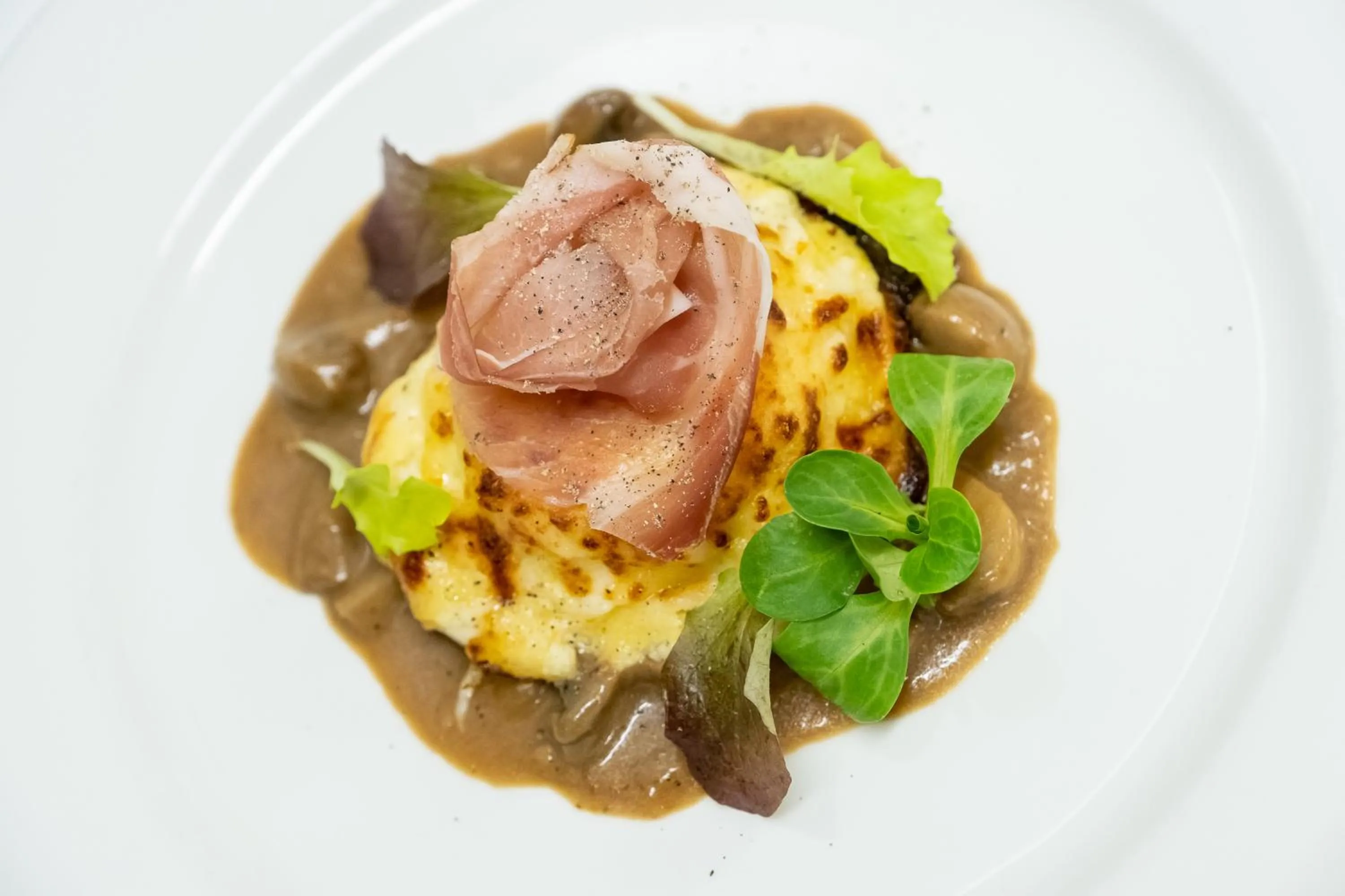 Food and drinks in Principato Di Ariis Hotel 3 stelle Room Only