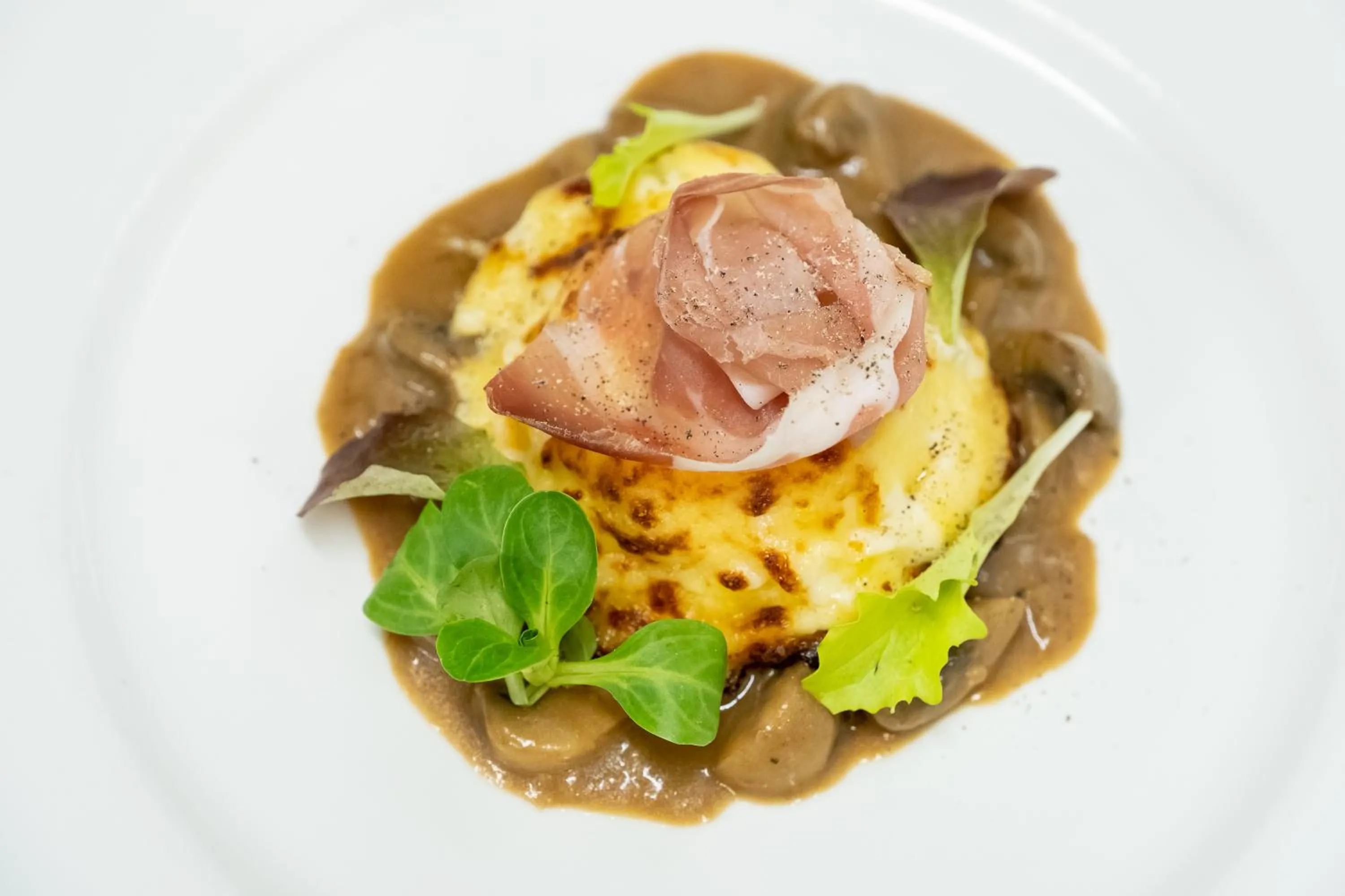 Food and drinks in Principato Di Ariis Hotel 3 stelle Room Only