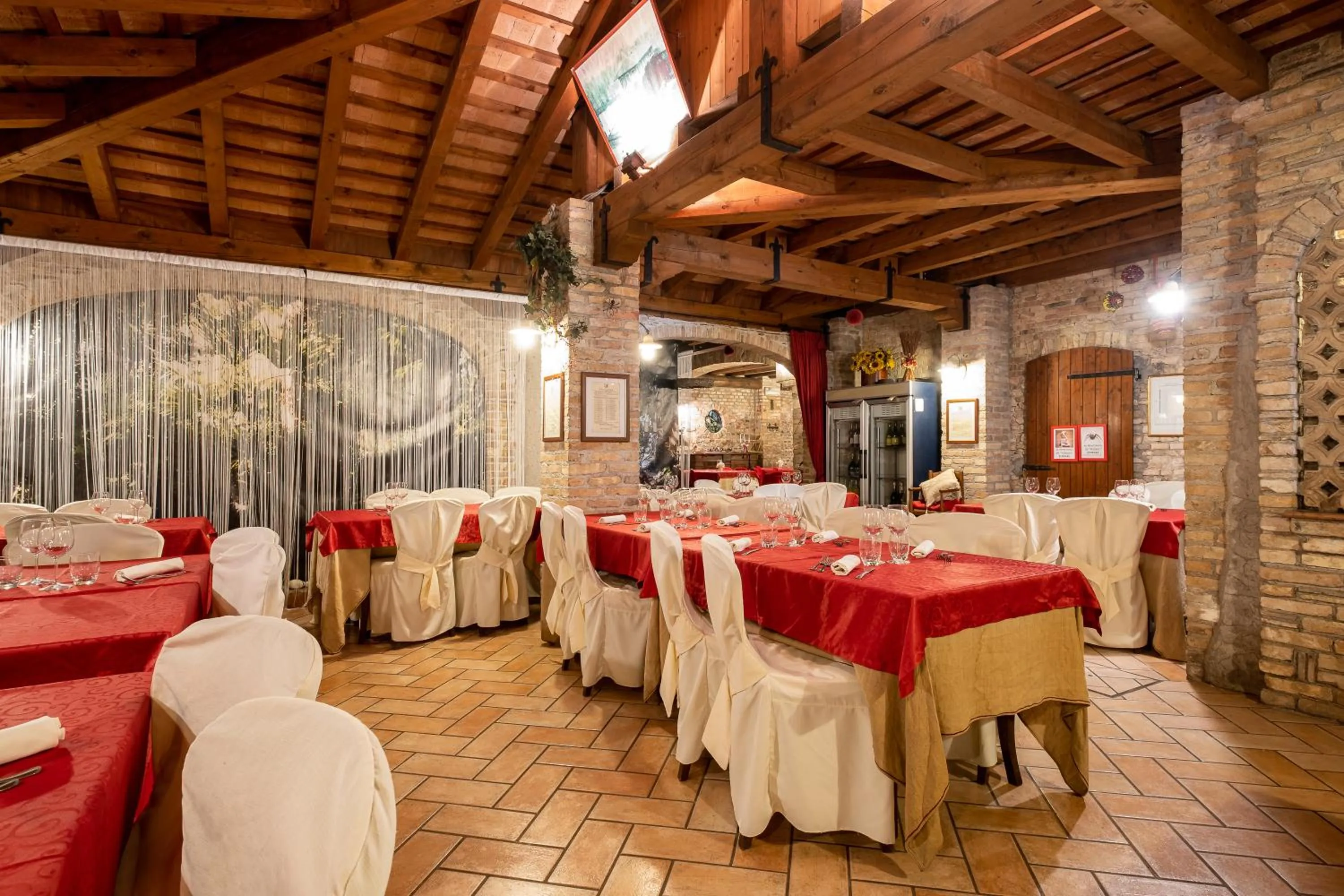 Restaurant/places to eat in Principato Di Ariis Hotel 3 stelle Room Only