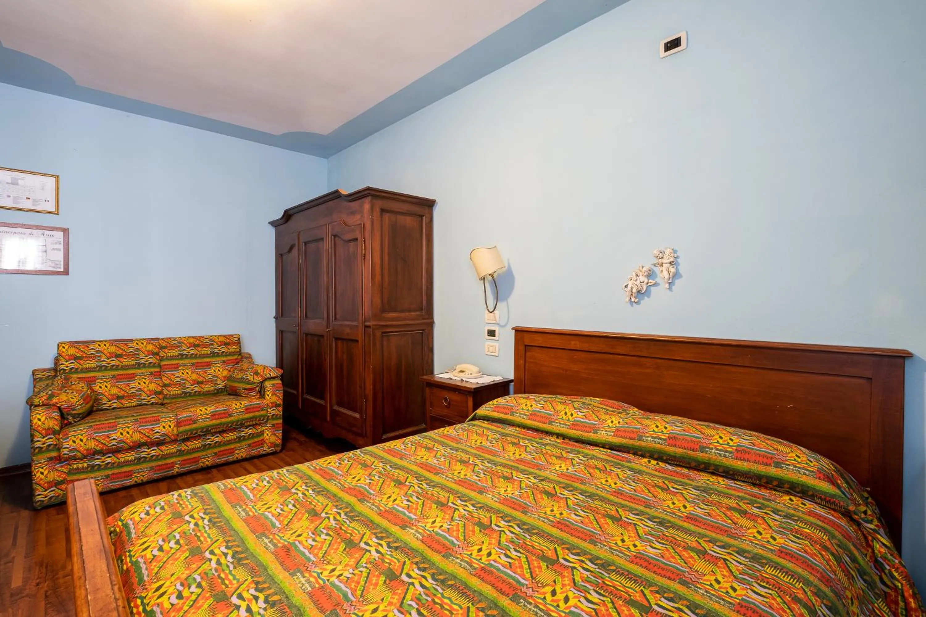 Photo of the whole room, Bed in Principato Di Ariis Hotel 3 stelle Room Only