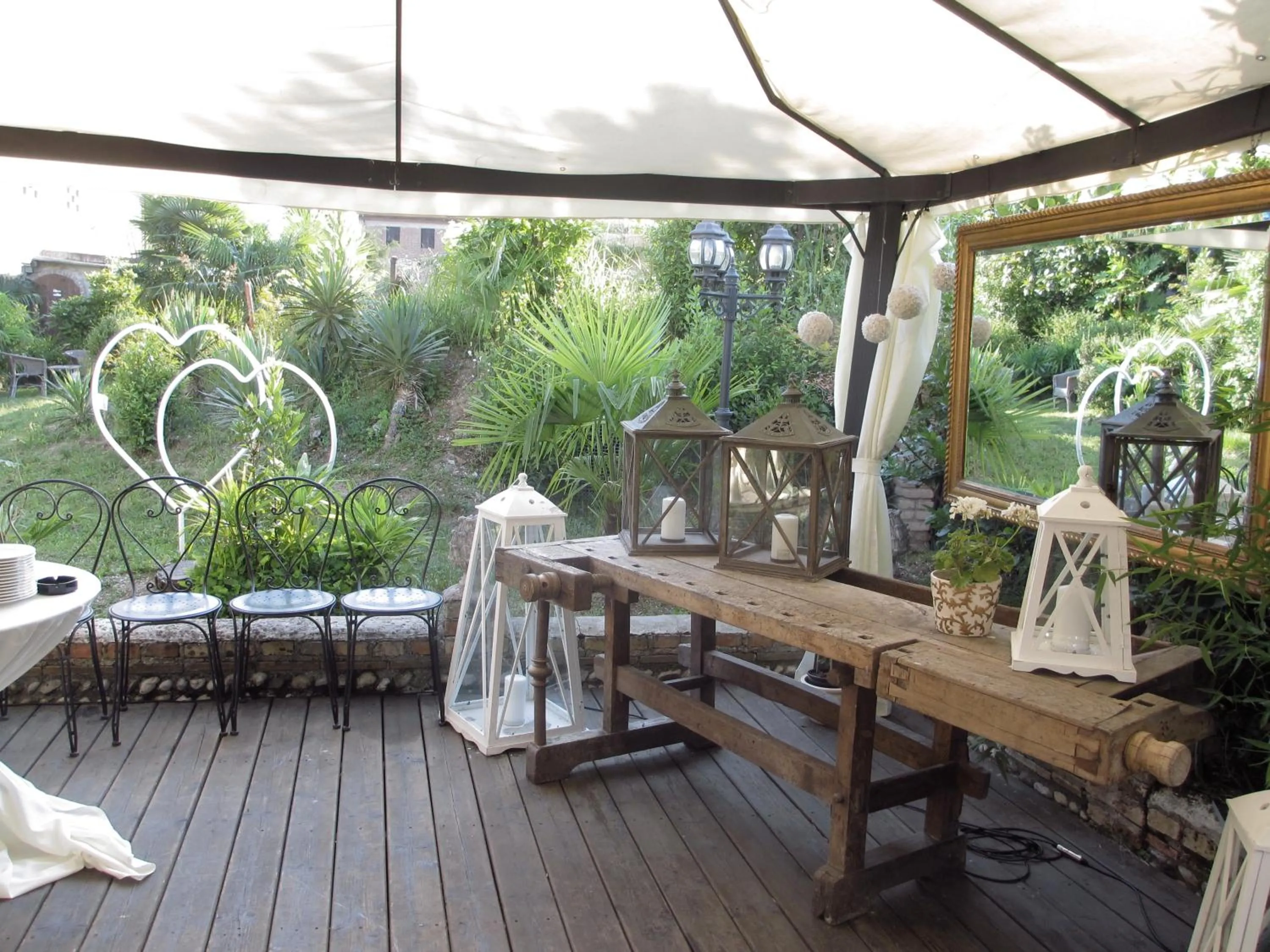 Balcony/Terrace in Principato Di Ariis Hotel 3 stelle Room Only