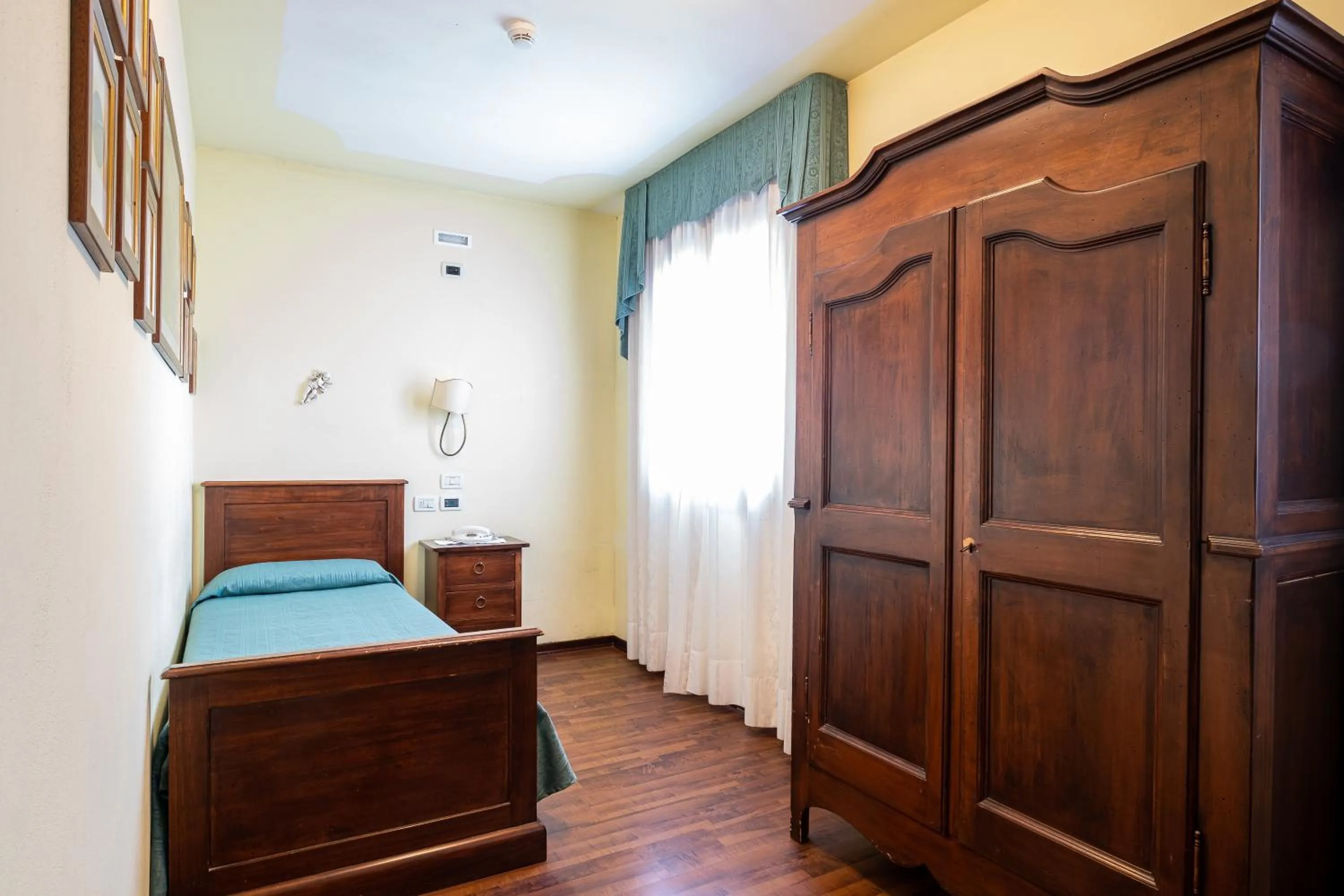 Bedroom, Bed in Principato Di Ariis Hotel 3 stelle Room Only