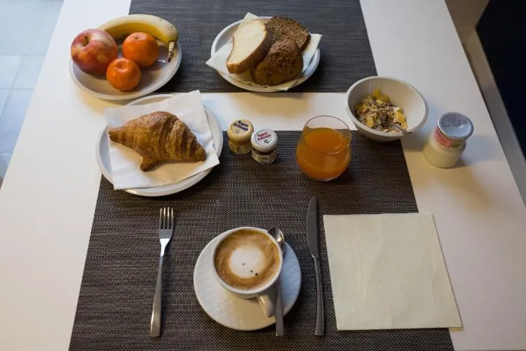 Restaurant/places to eat in Albergo Residenza Al Teatro