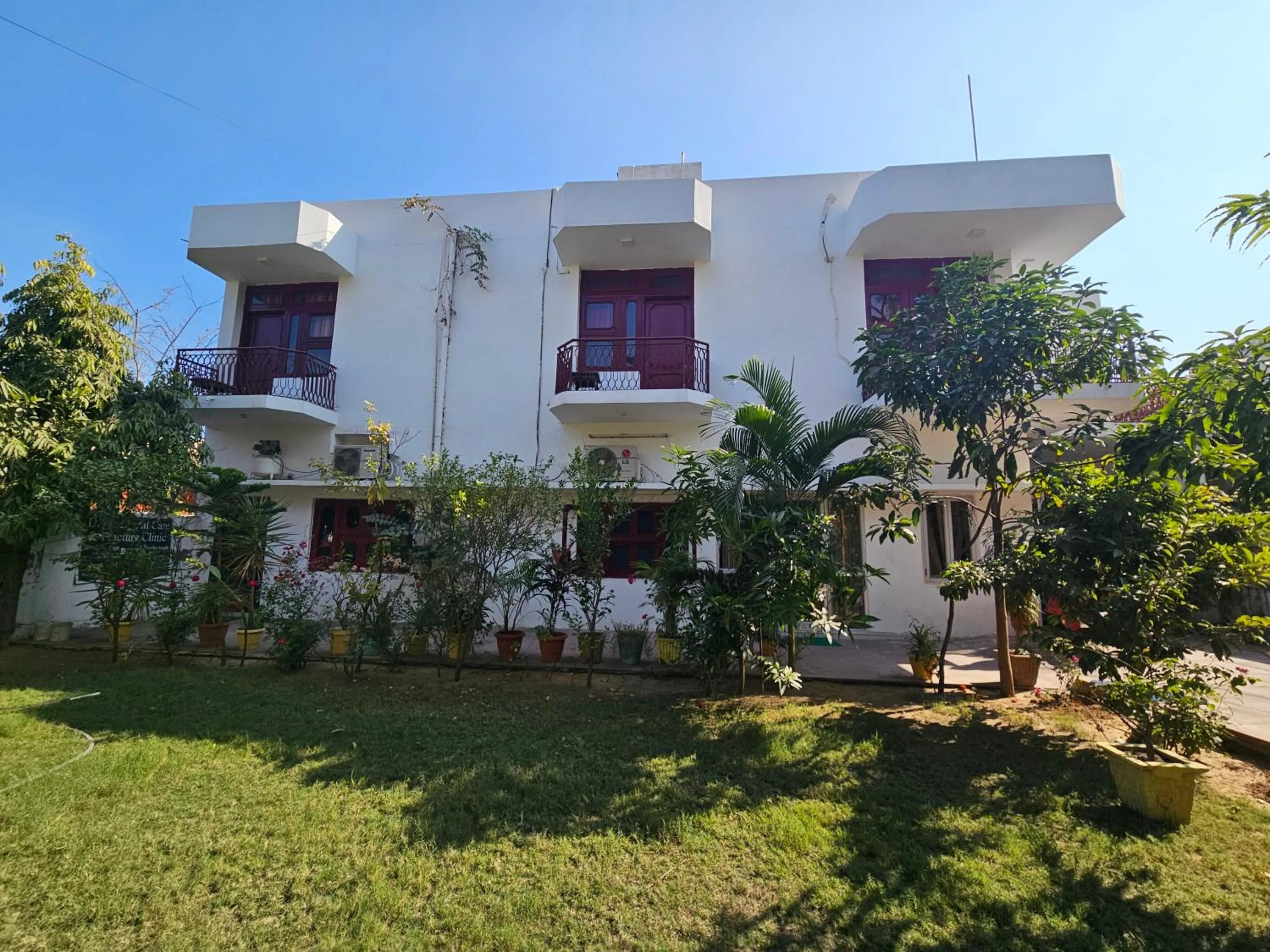 Falcon guest house