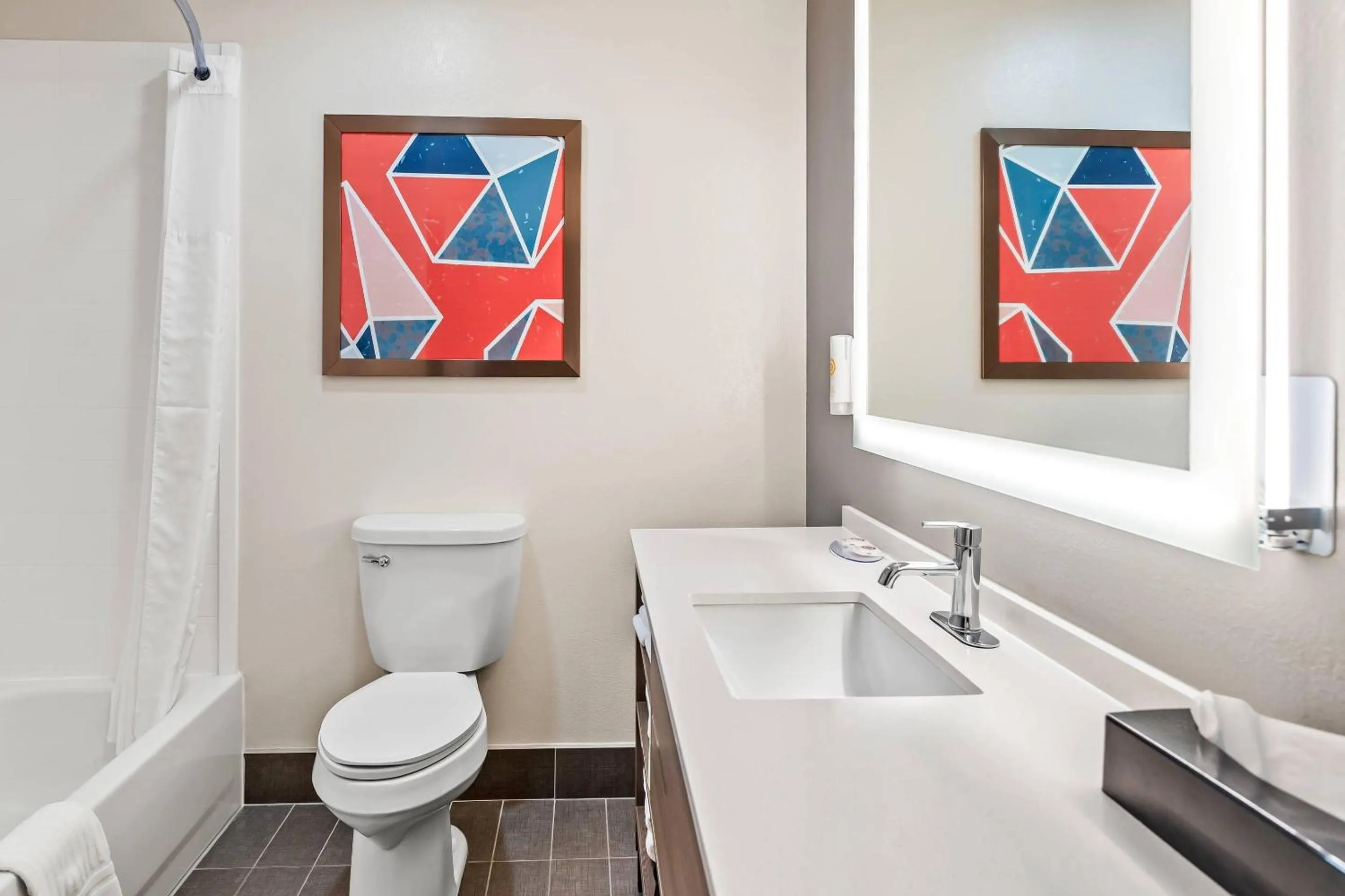 Bedroom in Comfort Inn Emporia