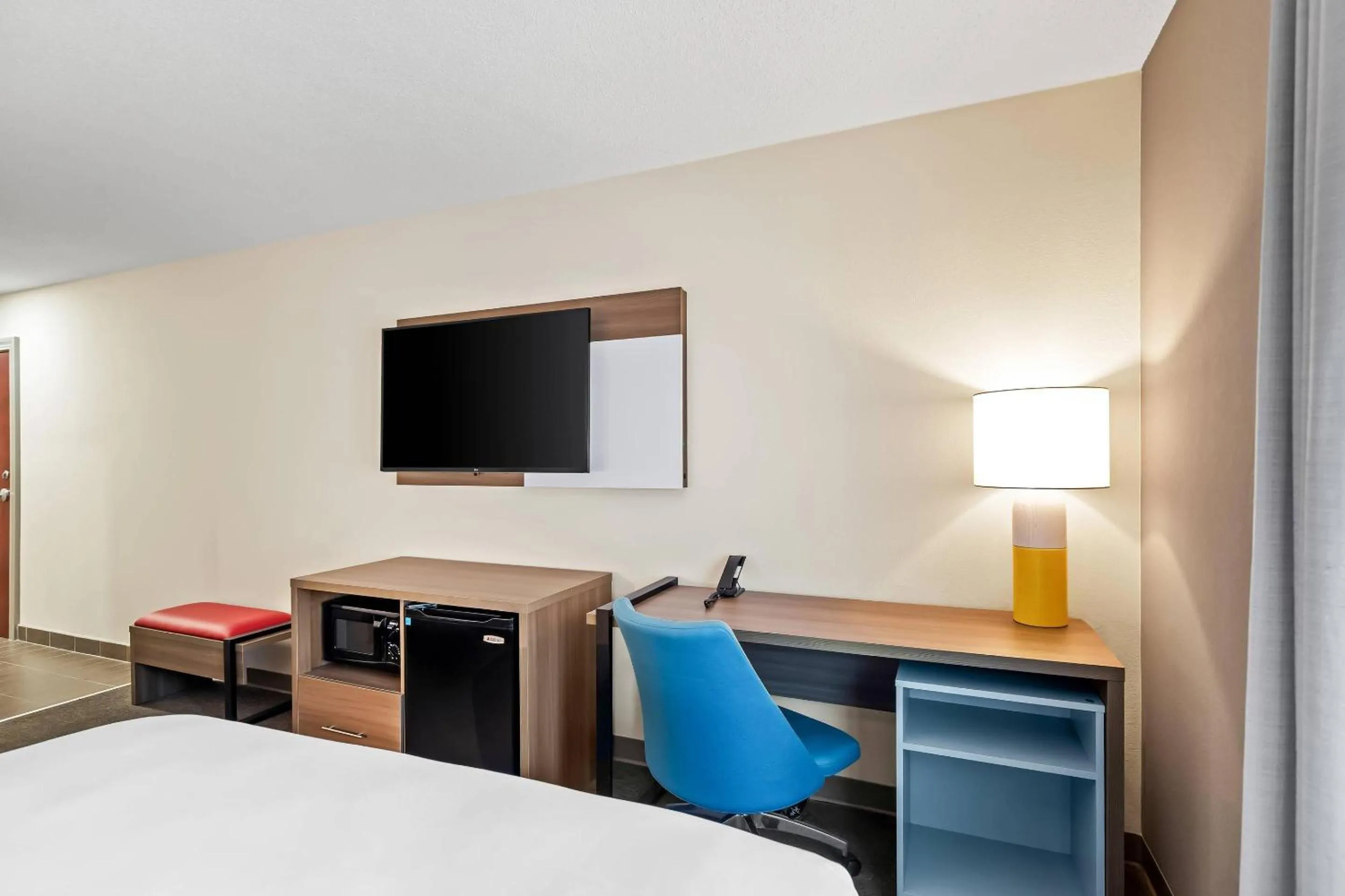 Bedroom, Bed in Comfort Inn Emporia