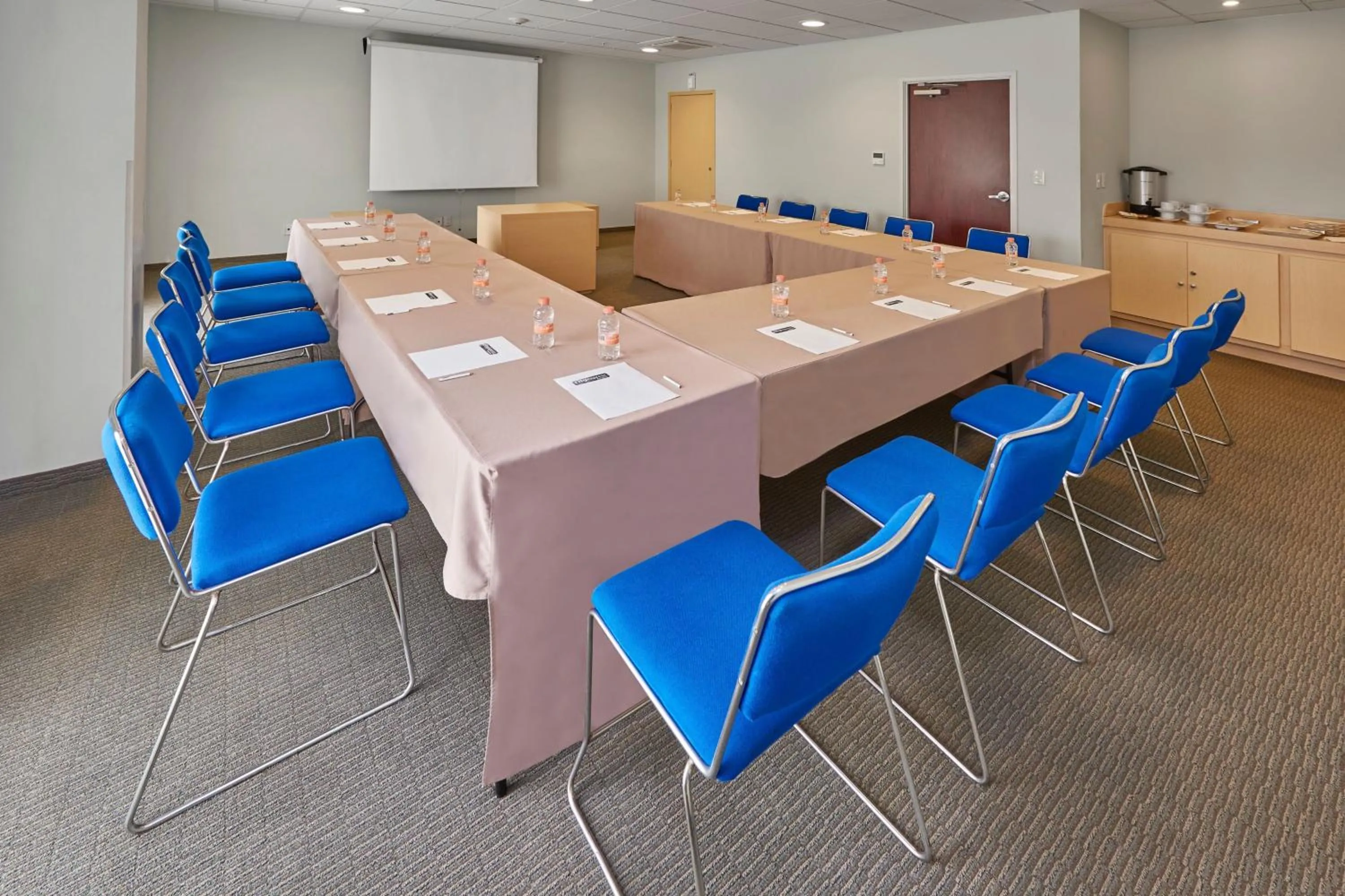 Meeting/conference room in City Express by Marriott Zacatecas