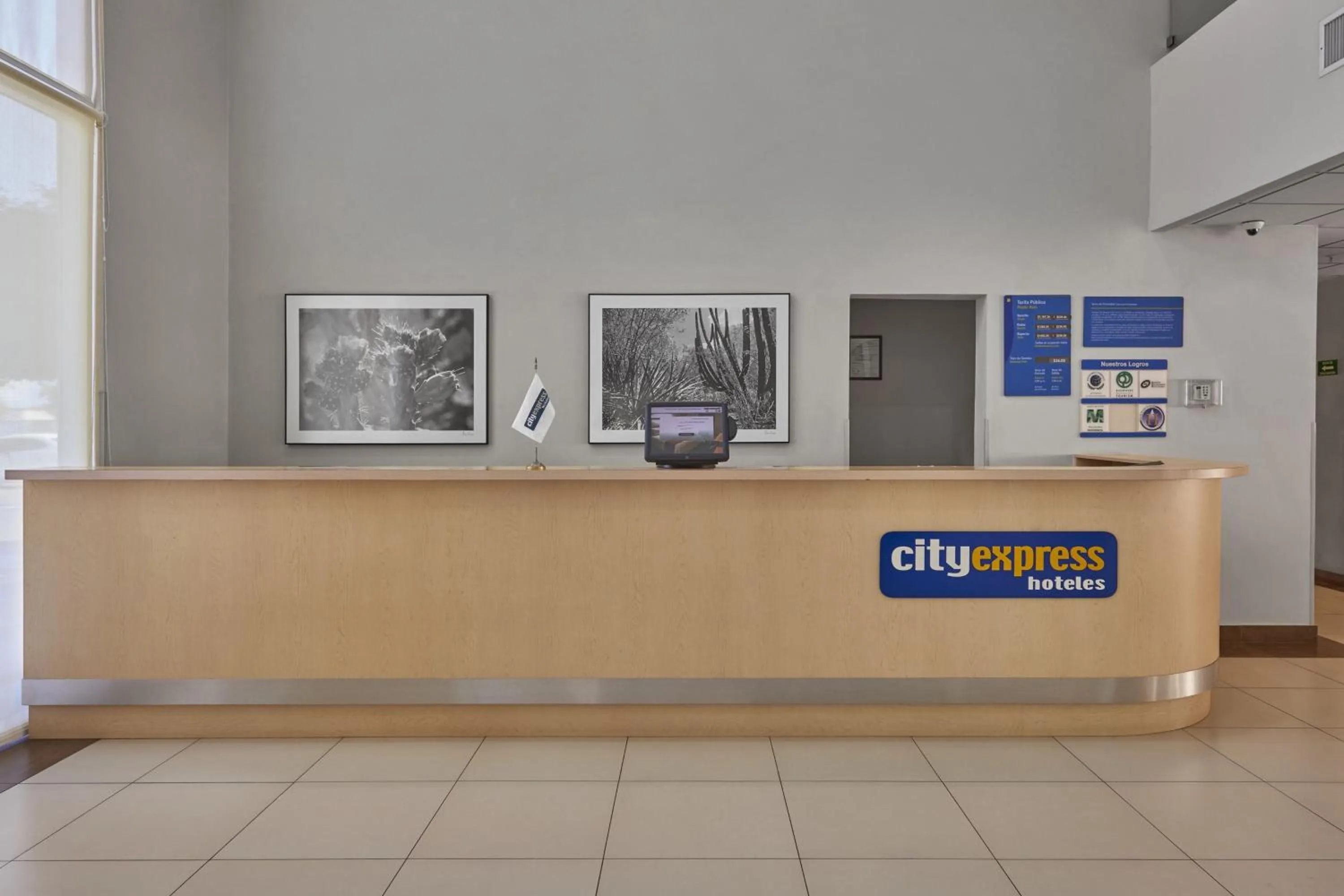 Lobby or reception in City Express by Marriott Zacatecas