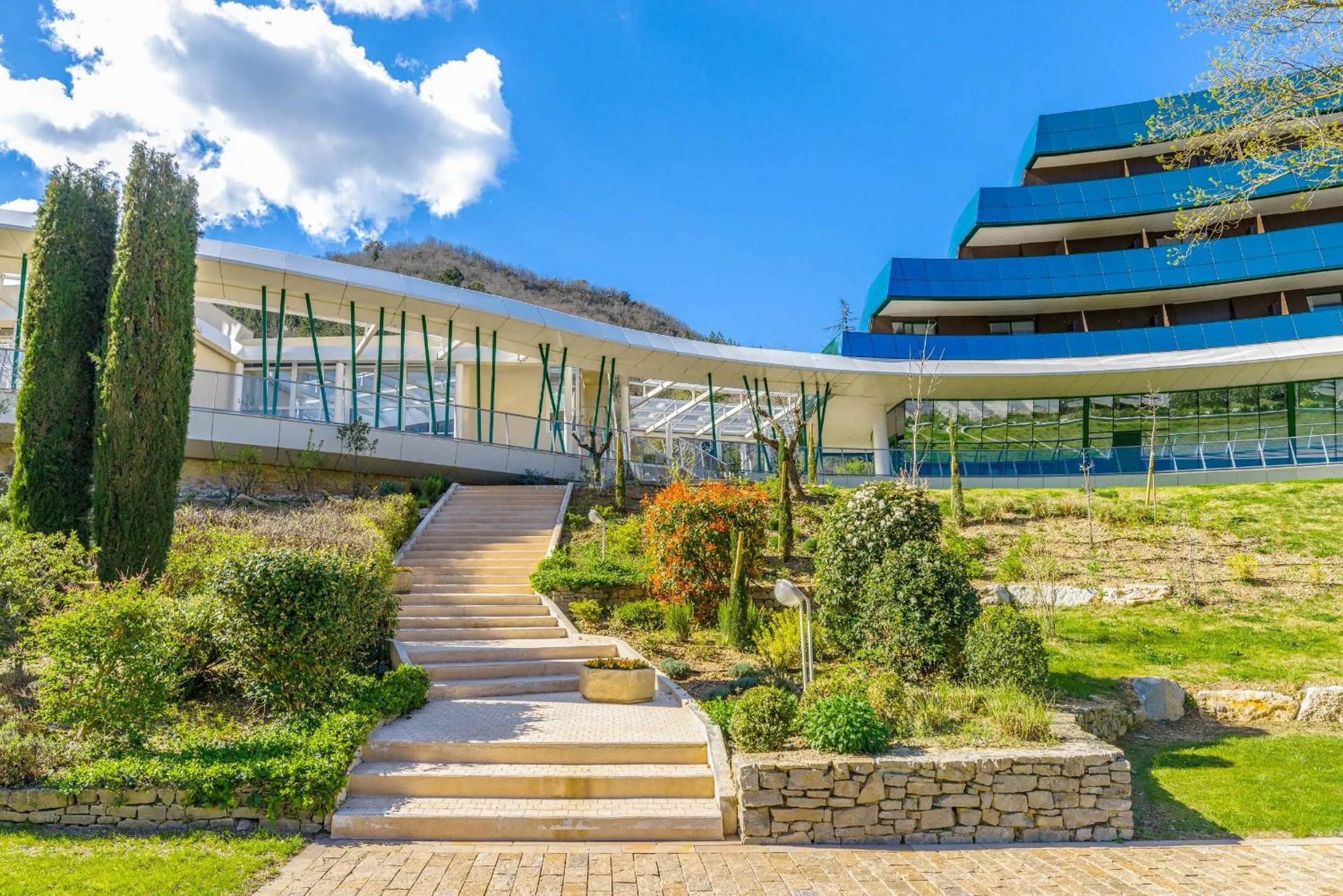 Facade/entrance in Eau Thermale Avène l'hôtel