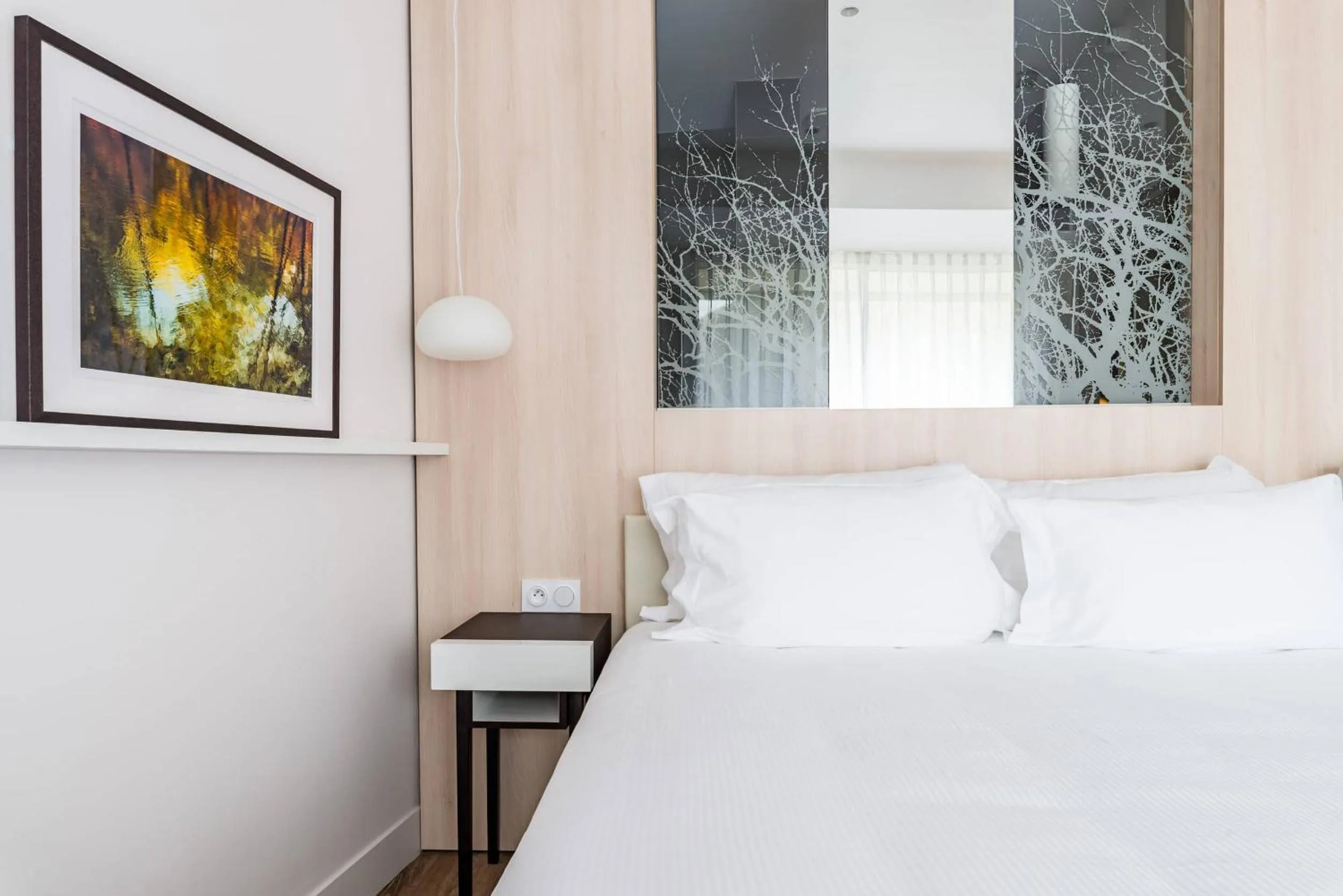 Bed in Eau Thermale Avène l'hôtel