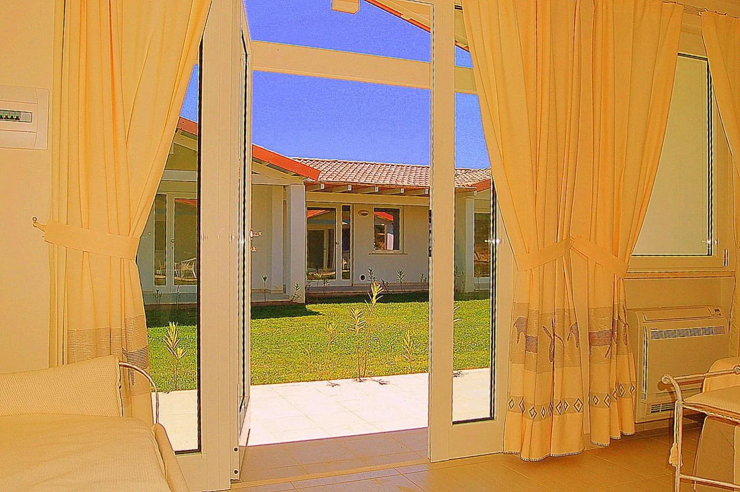 Photo of the whole room in Hotel Budoni Beach