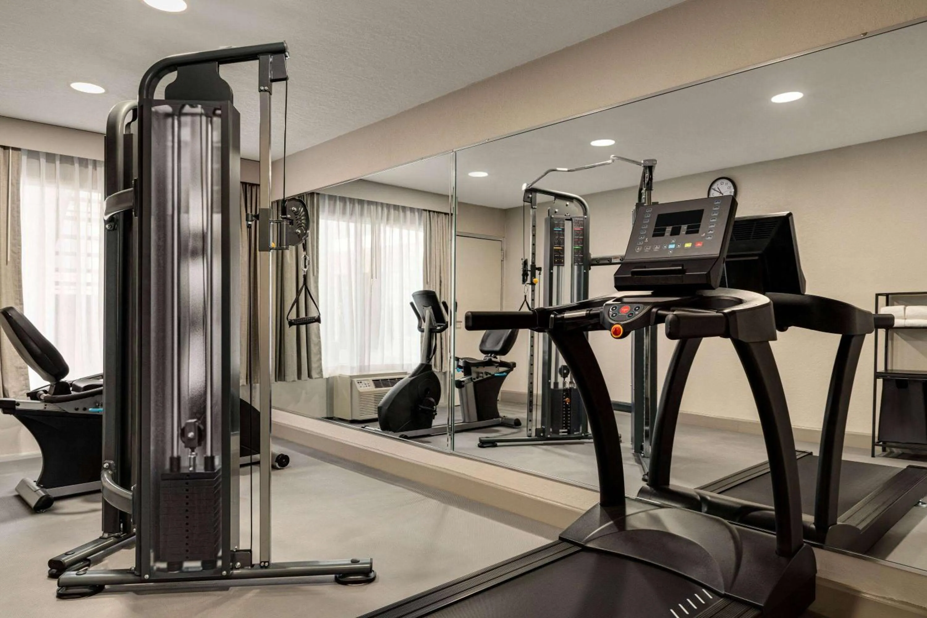 Fitness centre/facilities in Days Inn by Wyndham Emporia