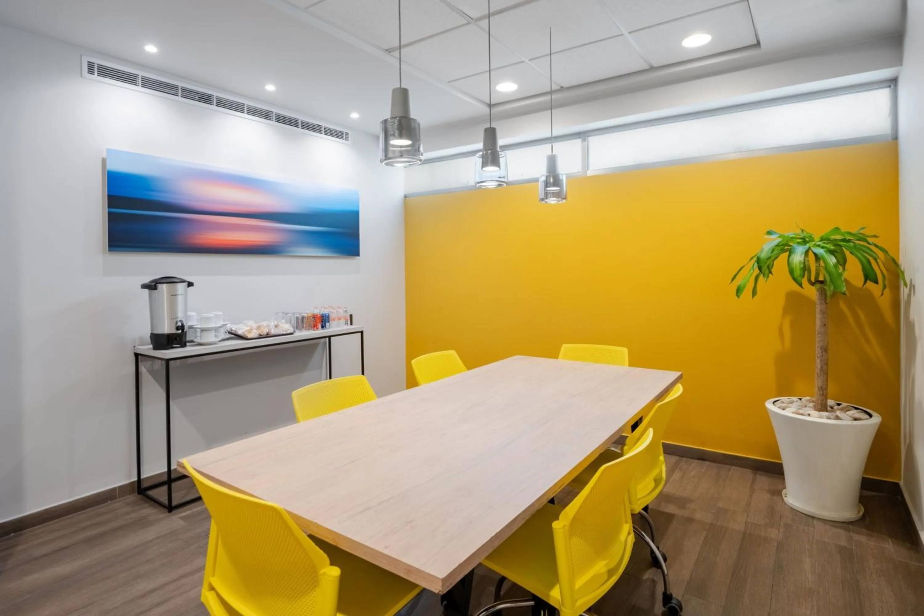 Meeting/conference room in City Express Suites by Marriott Ciudad de México Anzures