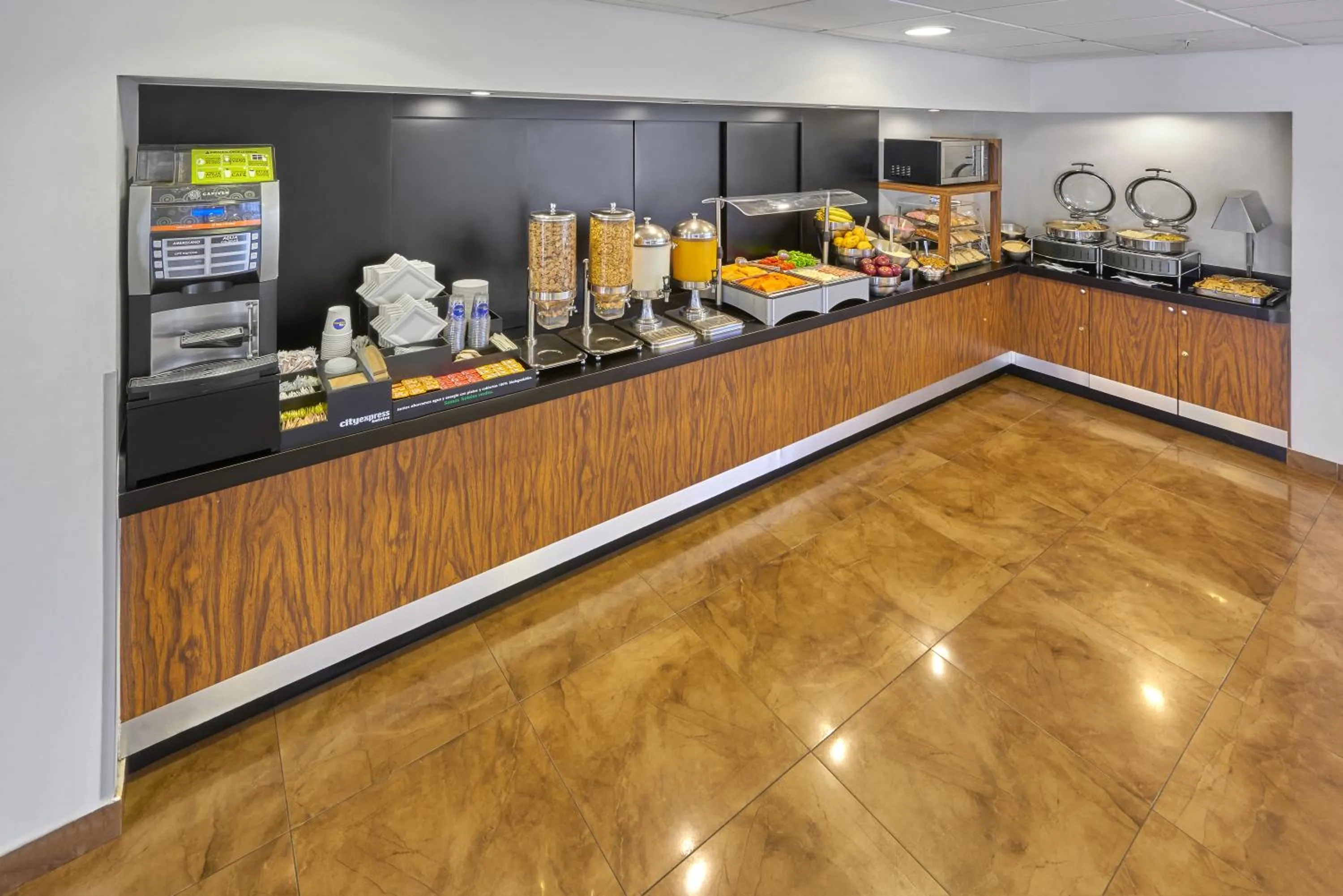 Food and drinks in City Express by Marriott Hermosillo