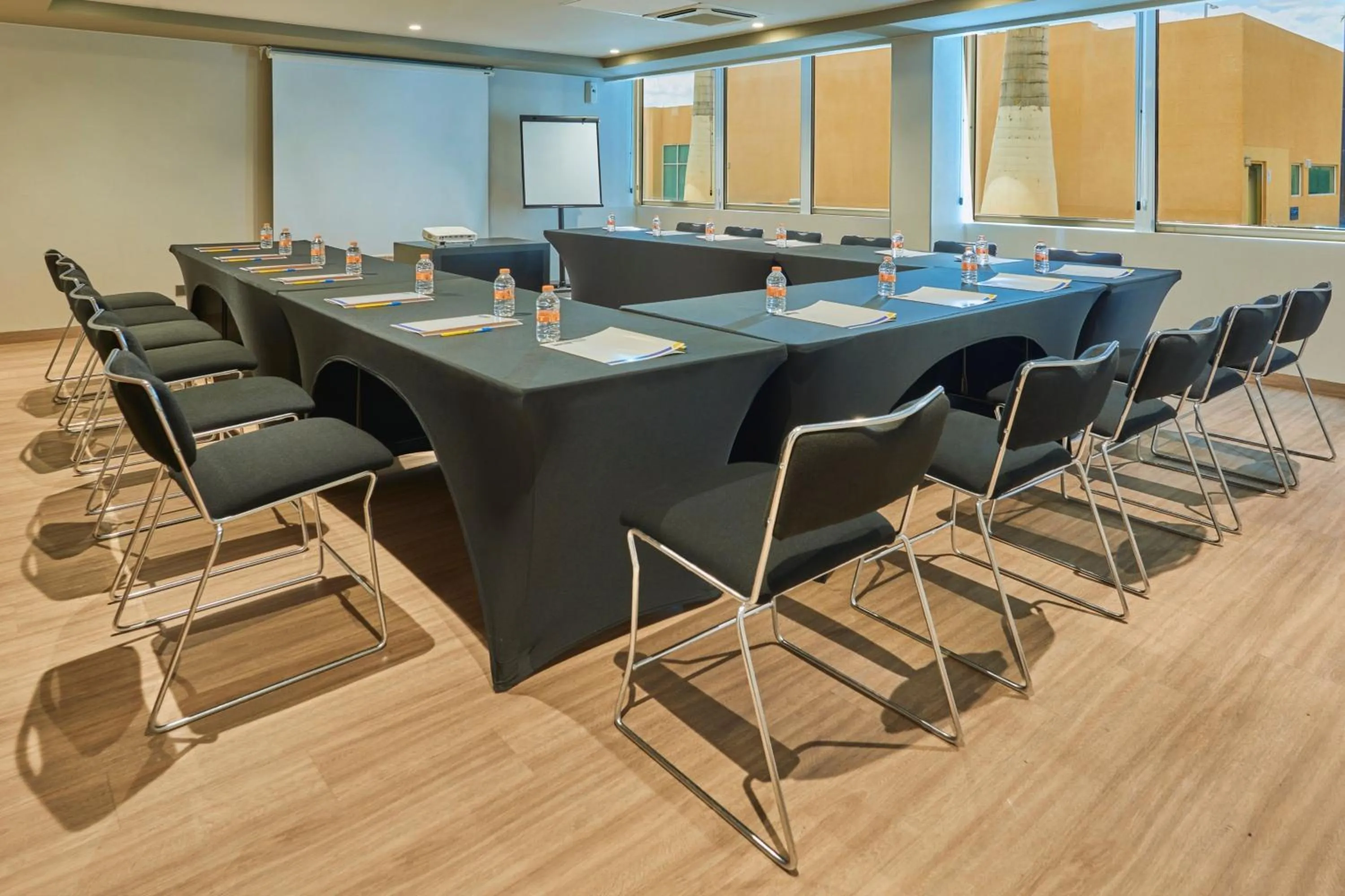 Meeting/conference room in City Express by Marriott Hermosillo