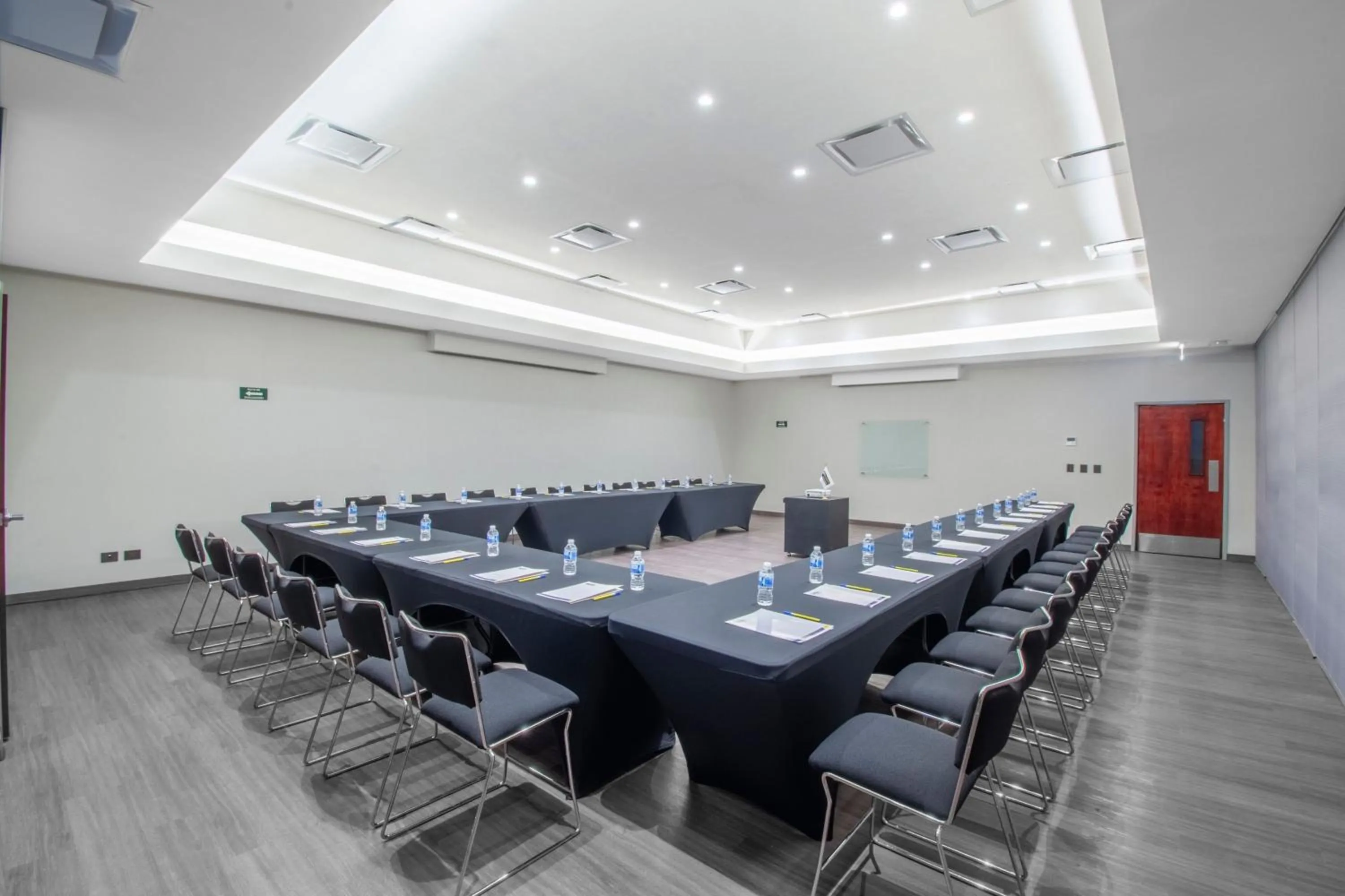 Meeting/conference room in City Express by Marriott Hermosillo