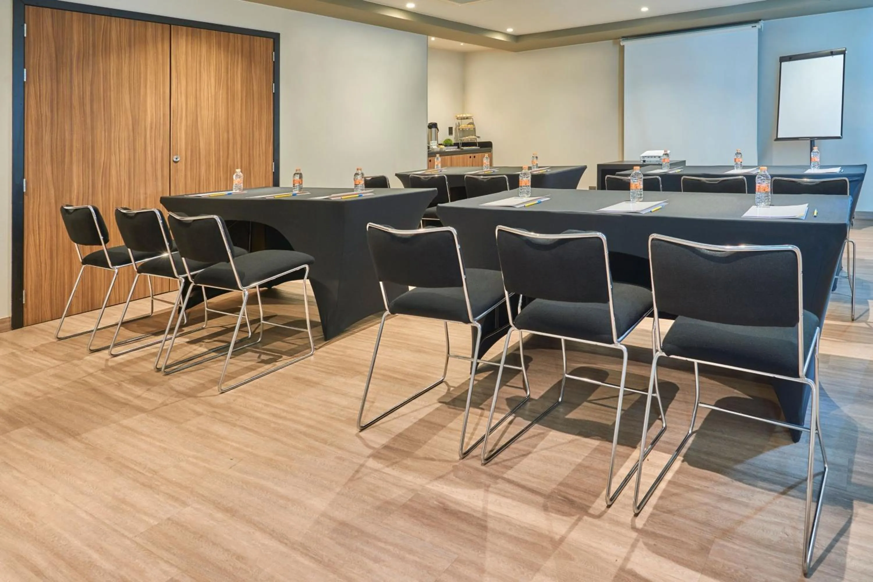 Meeting/conference room in City Express by Marriott Hermosillo