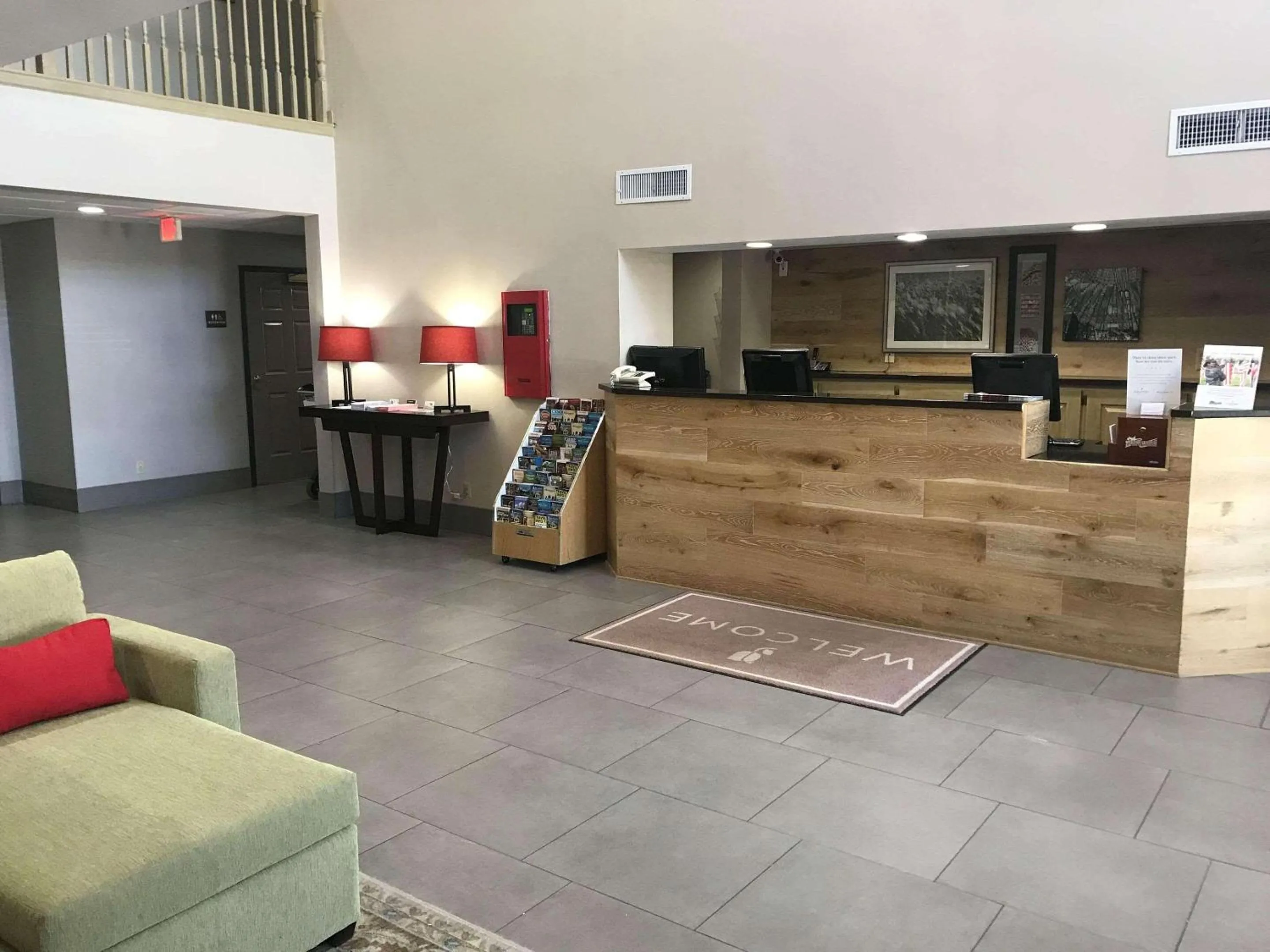 Lobby or reception in Country Inn & Suites by Radisson, Richmond I-95 South, VA