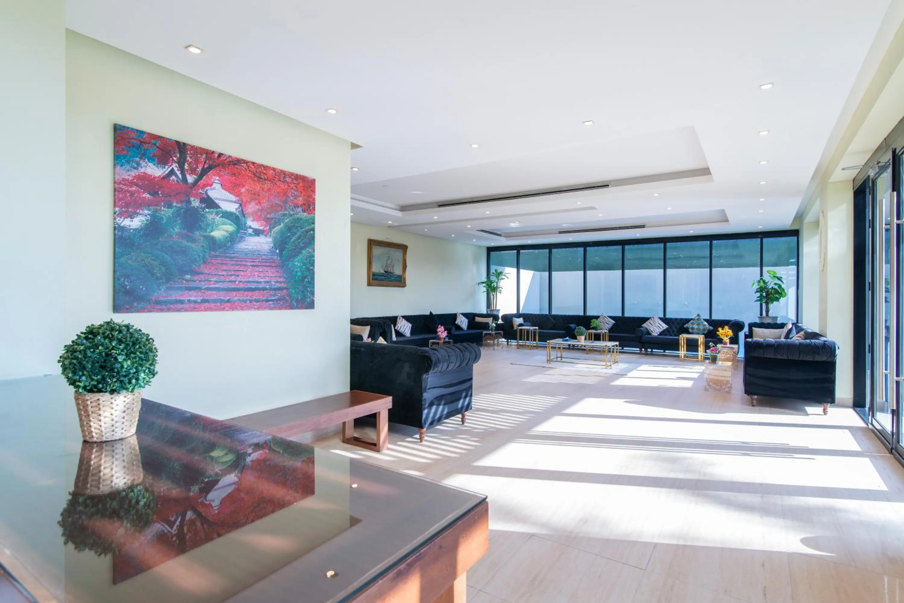 Lounge or bar in The One Hotel Resorts - Riyadh