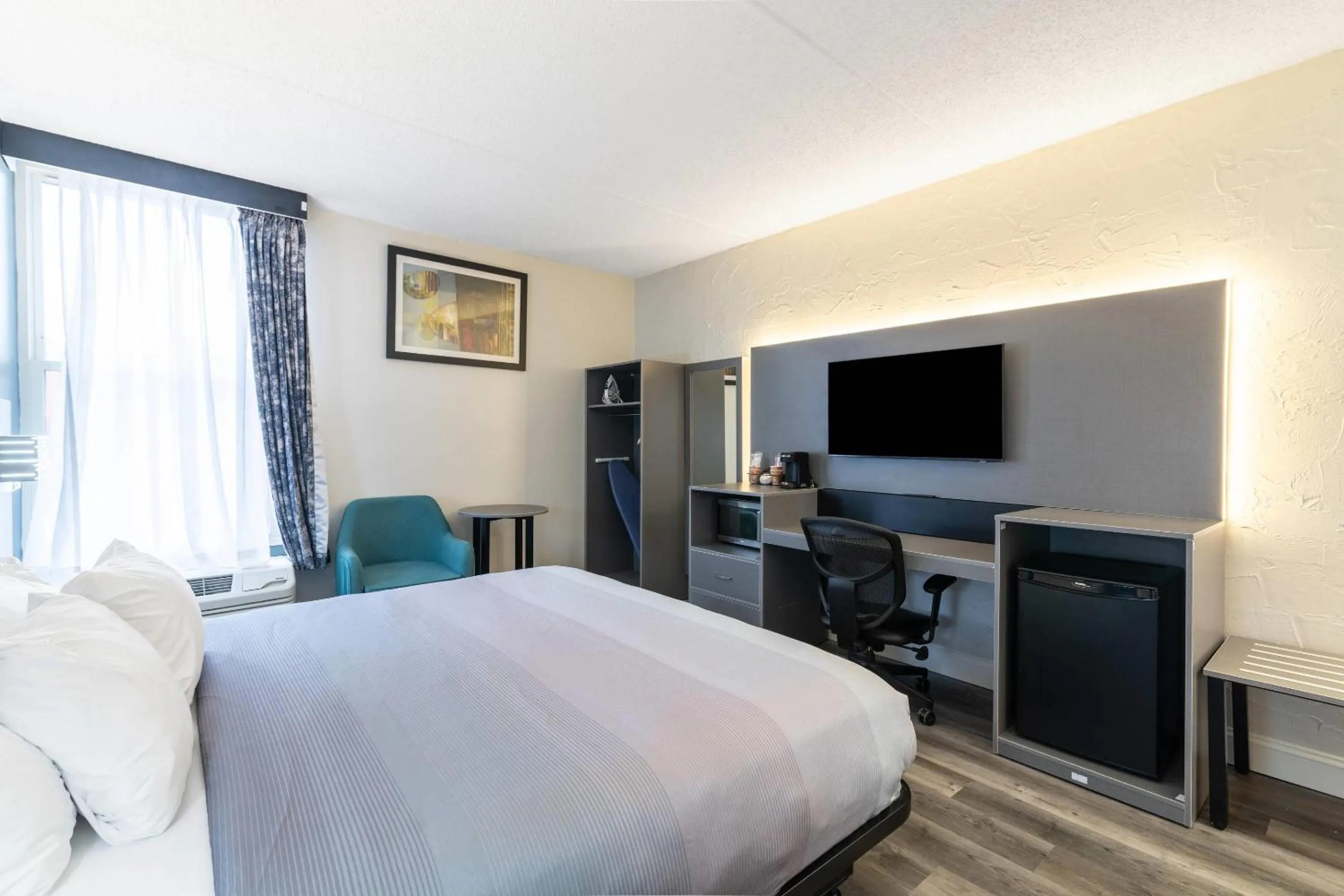 Bedroom, Bed in Quality Inn Bangor Airport