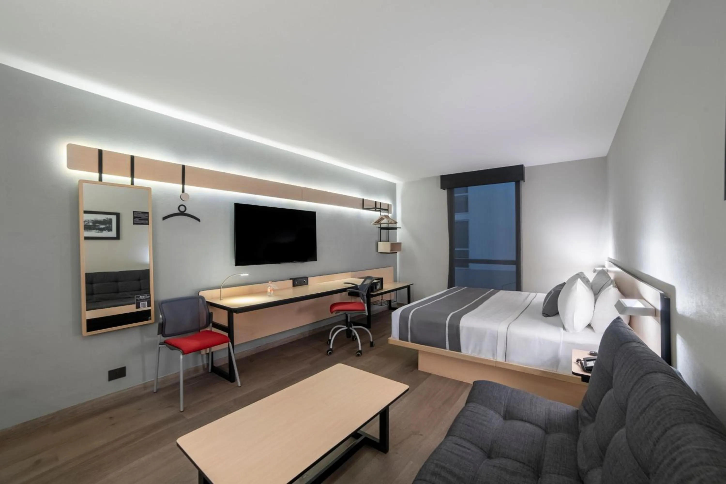 Bedroom, Bed in City Express Plus by Marriott Ciudad de México Insurgentes Sur