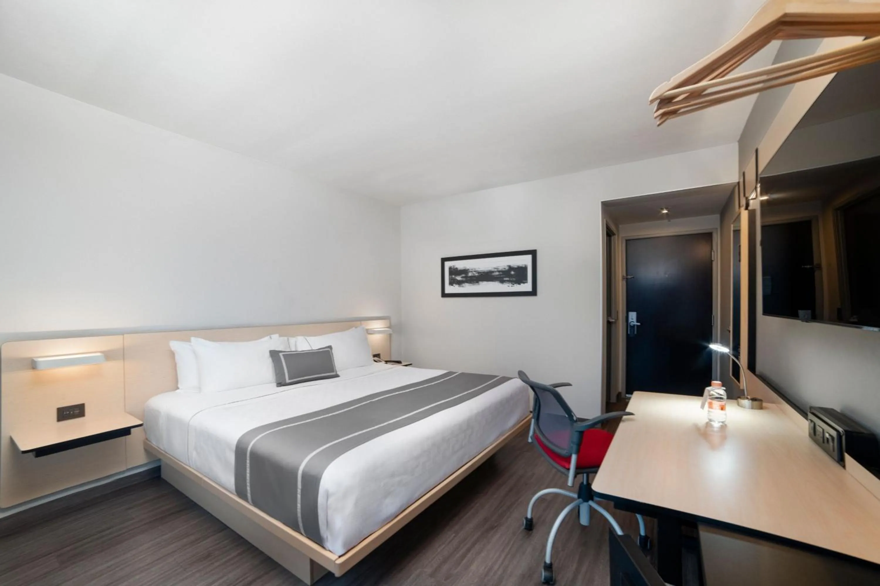 Bedroom, Bed in City Express Plus by Marriott Ciudad de México Insurgentes Sur