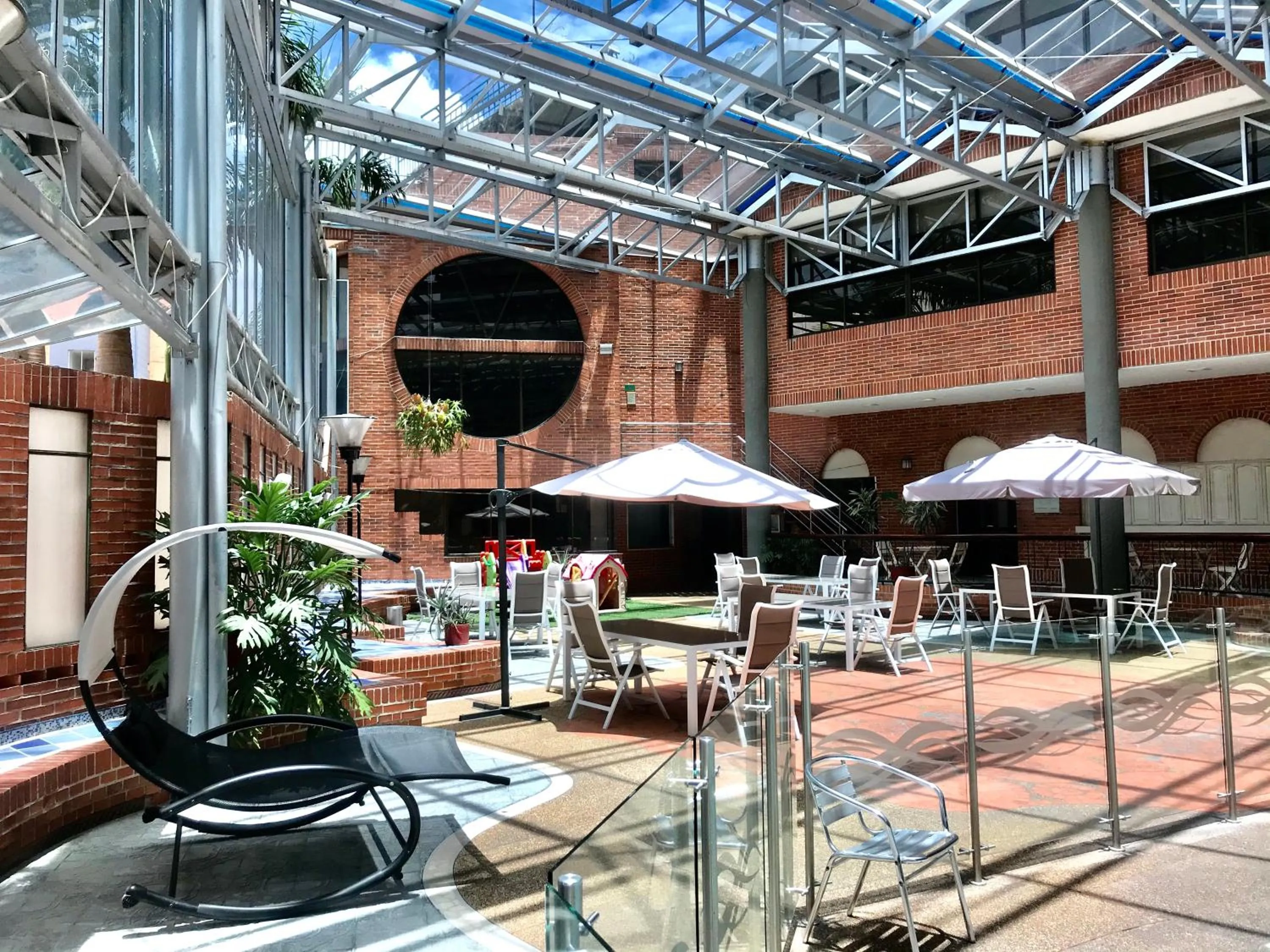 Swimming pool in Casa Morales Hotel Internacional y Centro de Convenciones