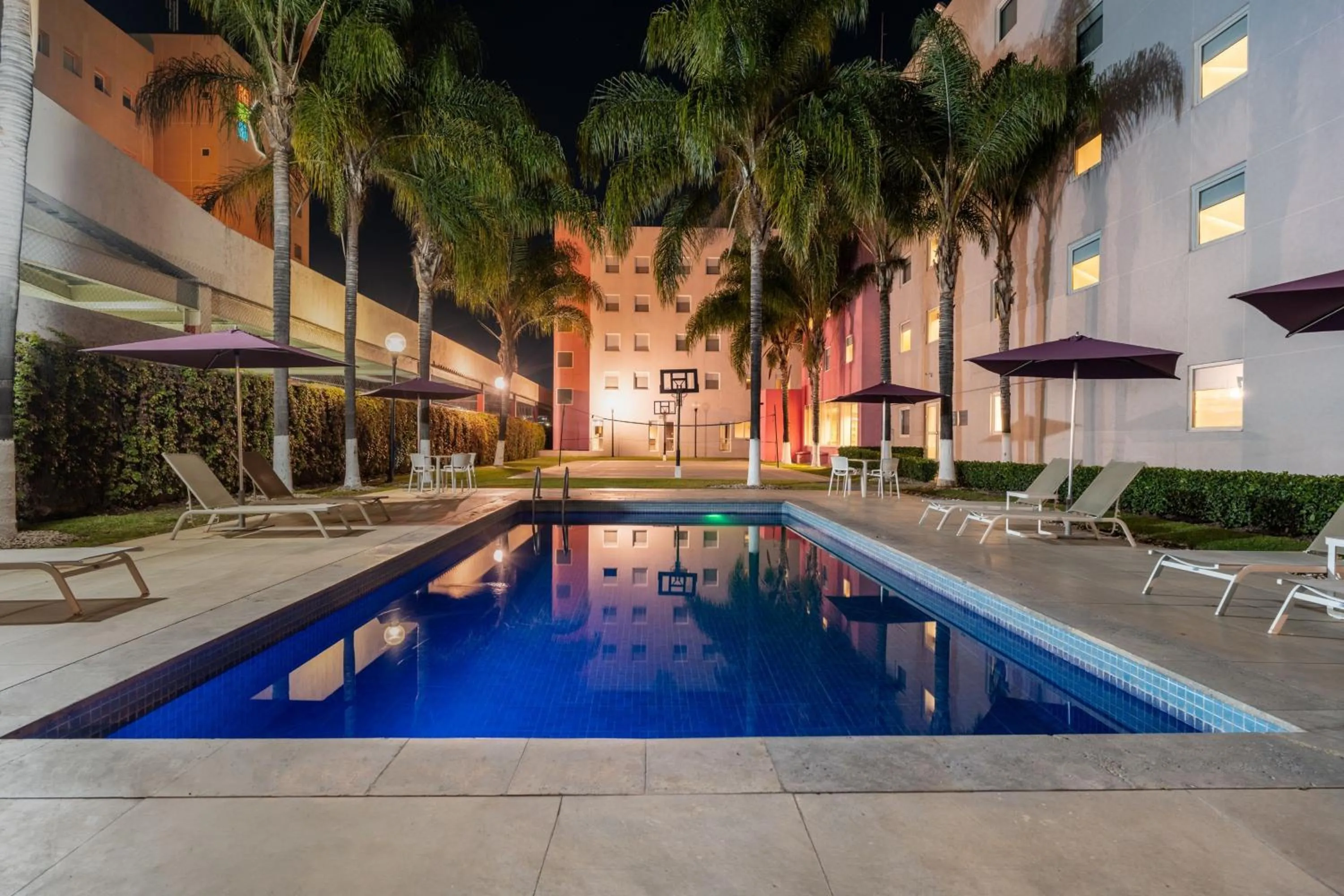 Swimming pool in City Express Suites by Marriott Queretaro