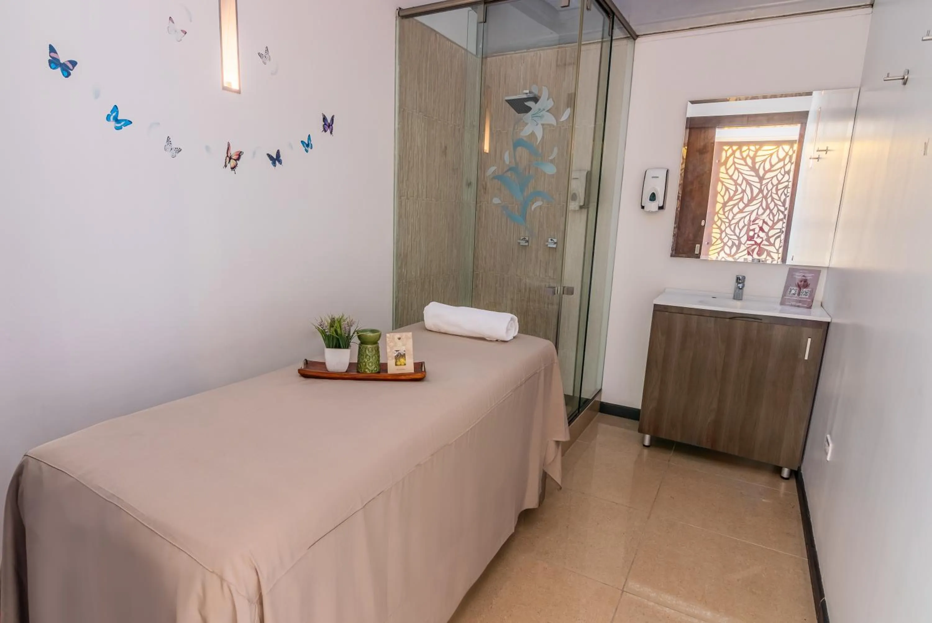 towels, Bed in GHL Collection 93