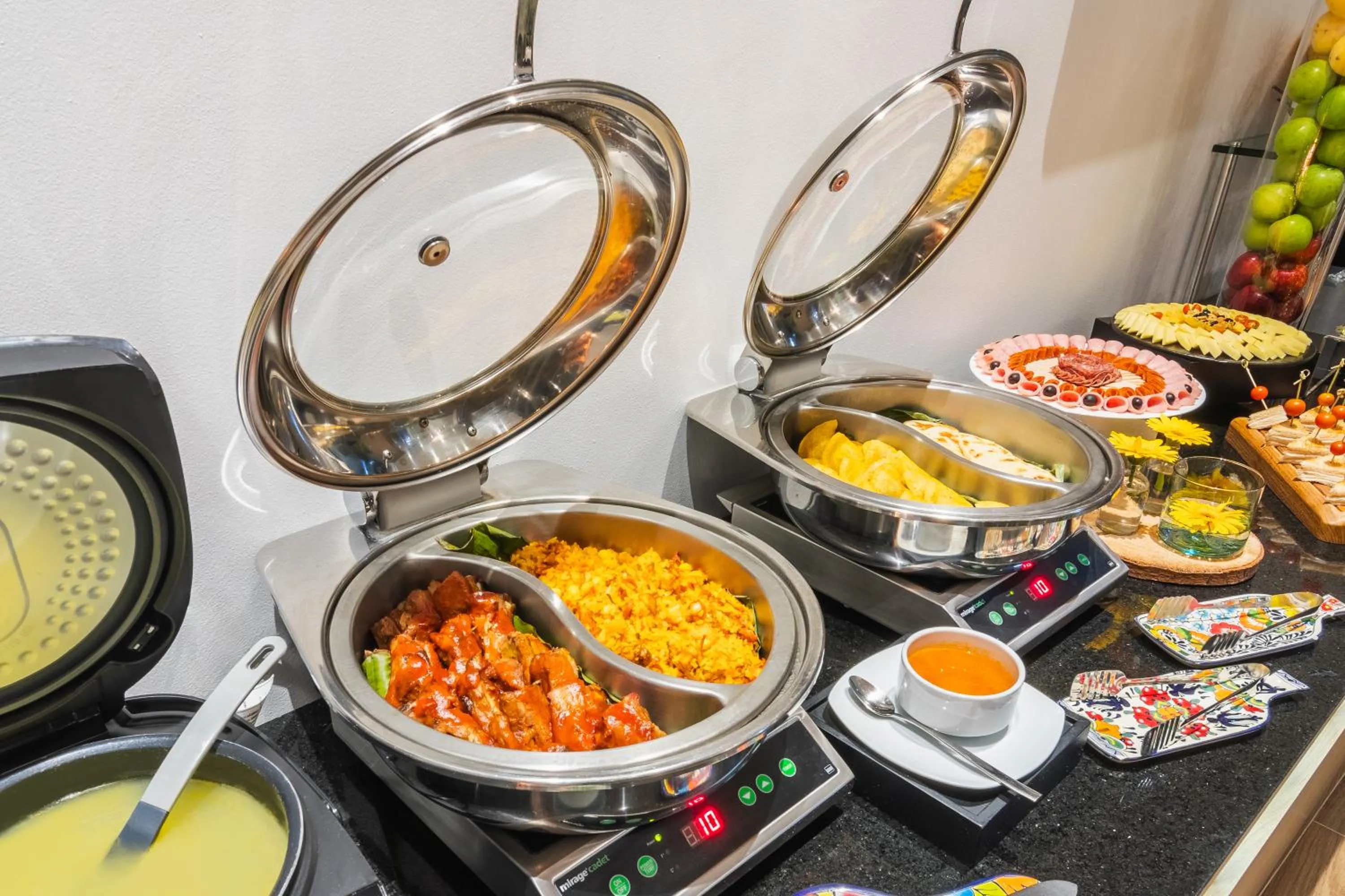 Buffet breakfast in GHL Collection 93