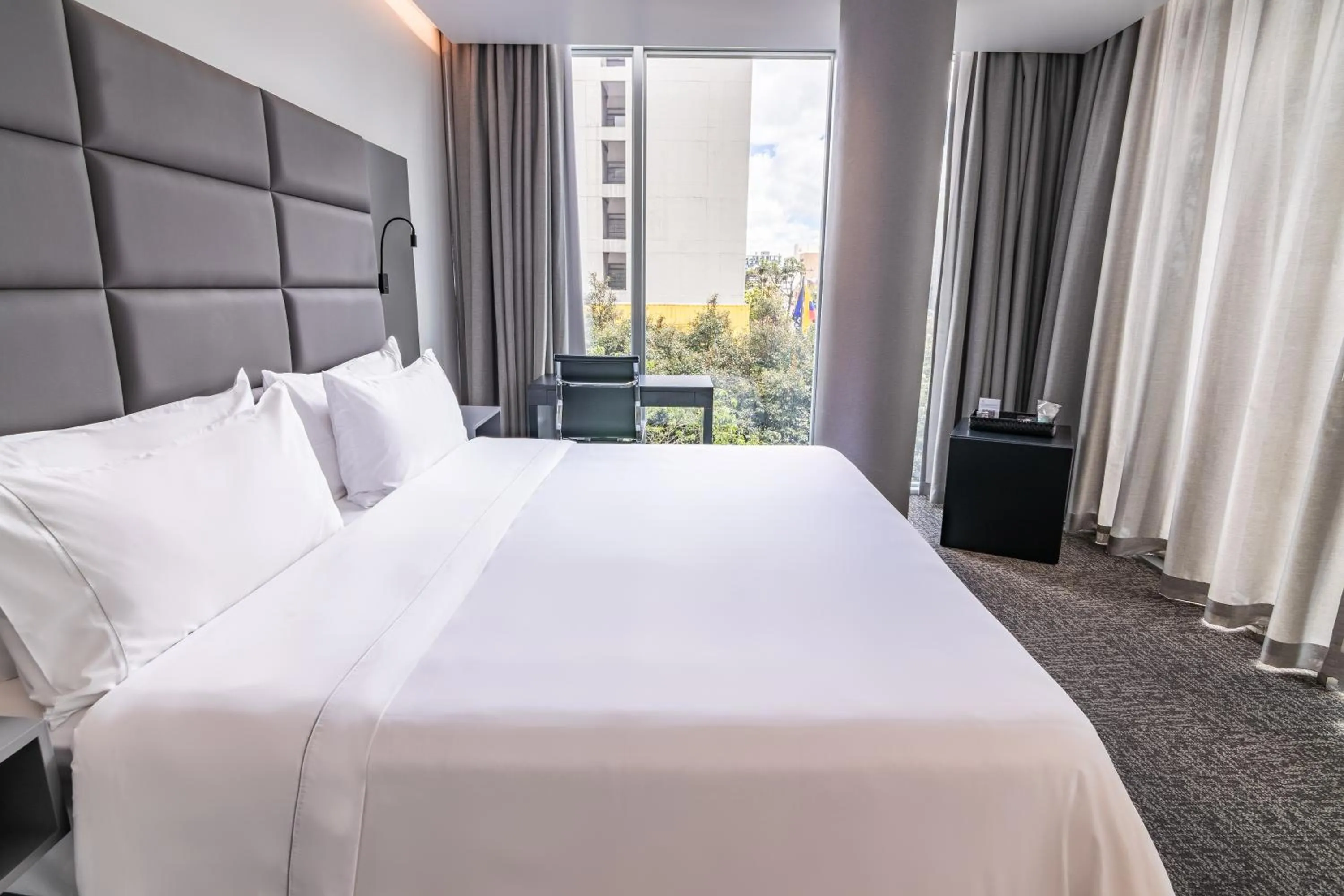 Bedroom, Bed in GHL Collection 93