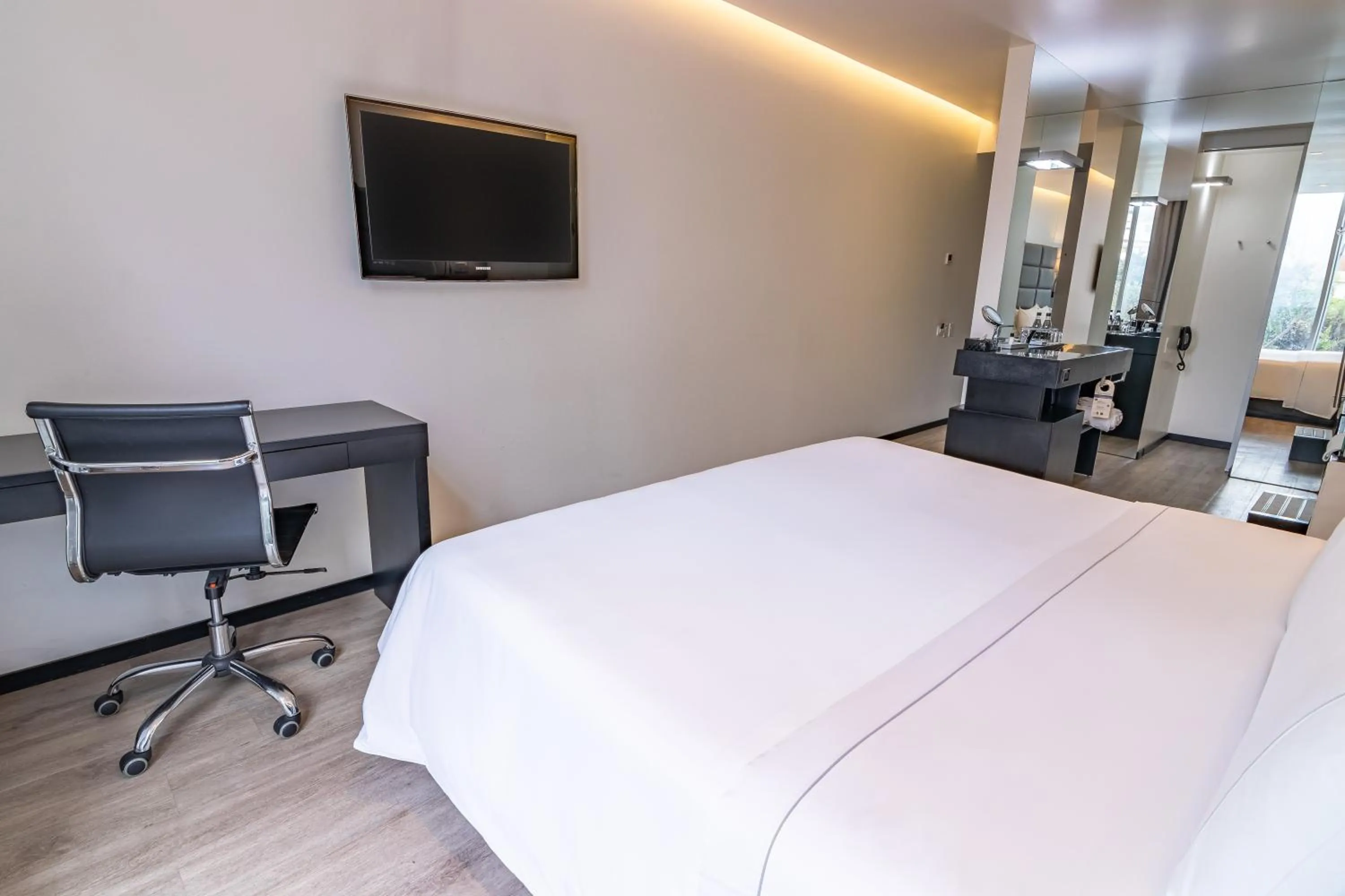 Bed in GHL Collection 93