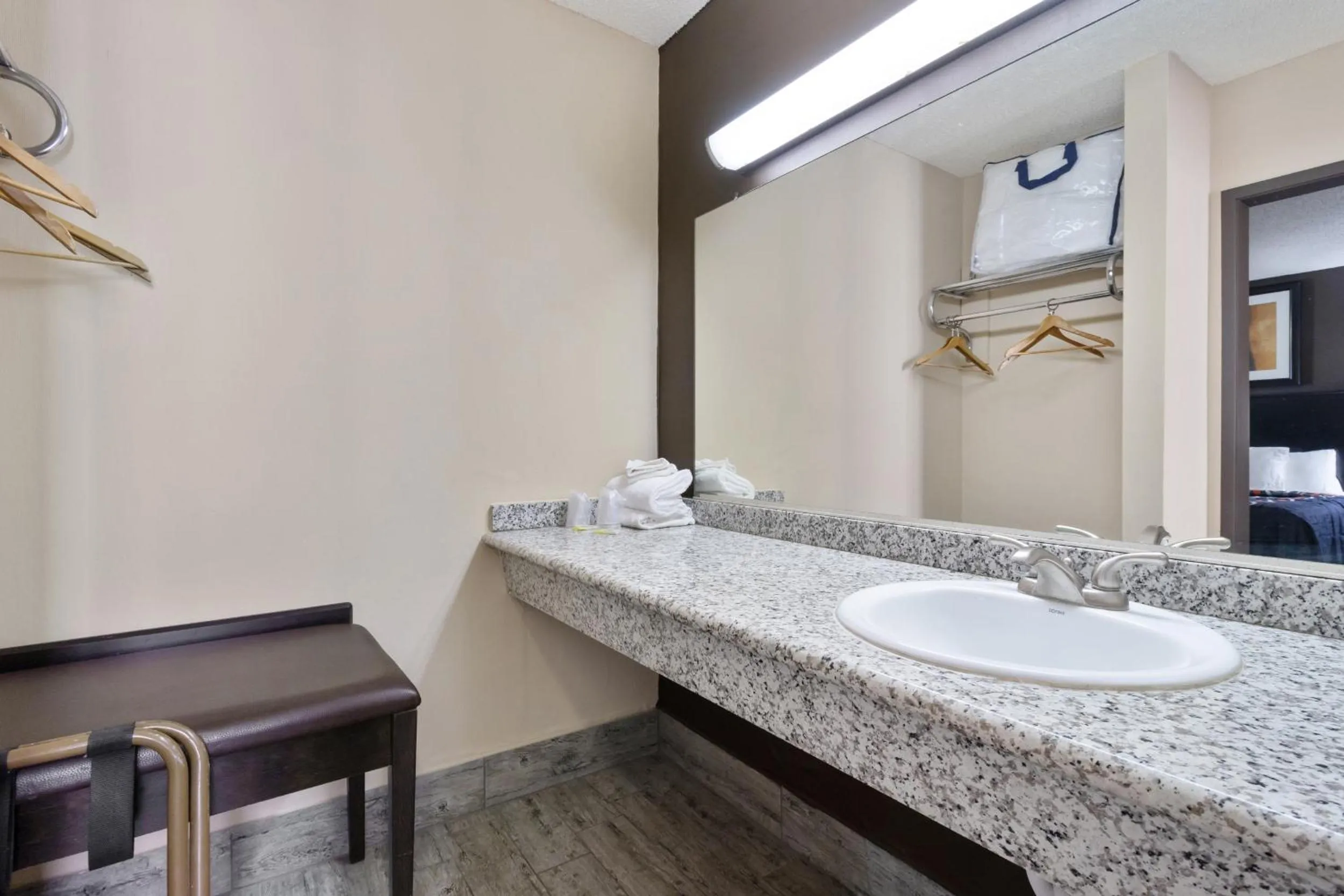 Bathroom in Economy Inn Barstow