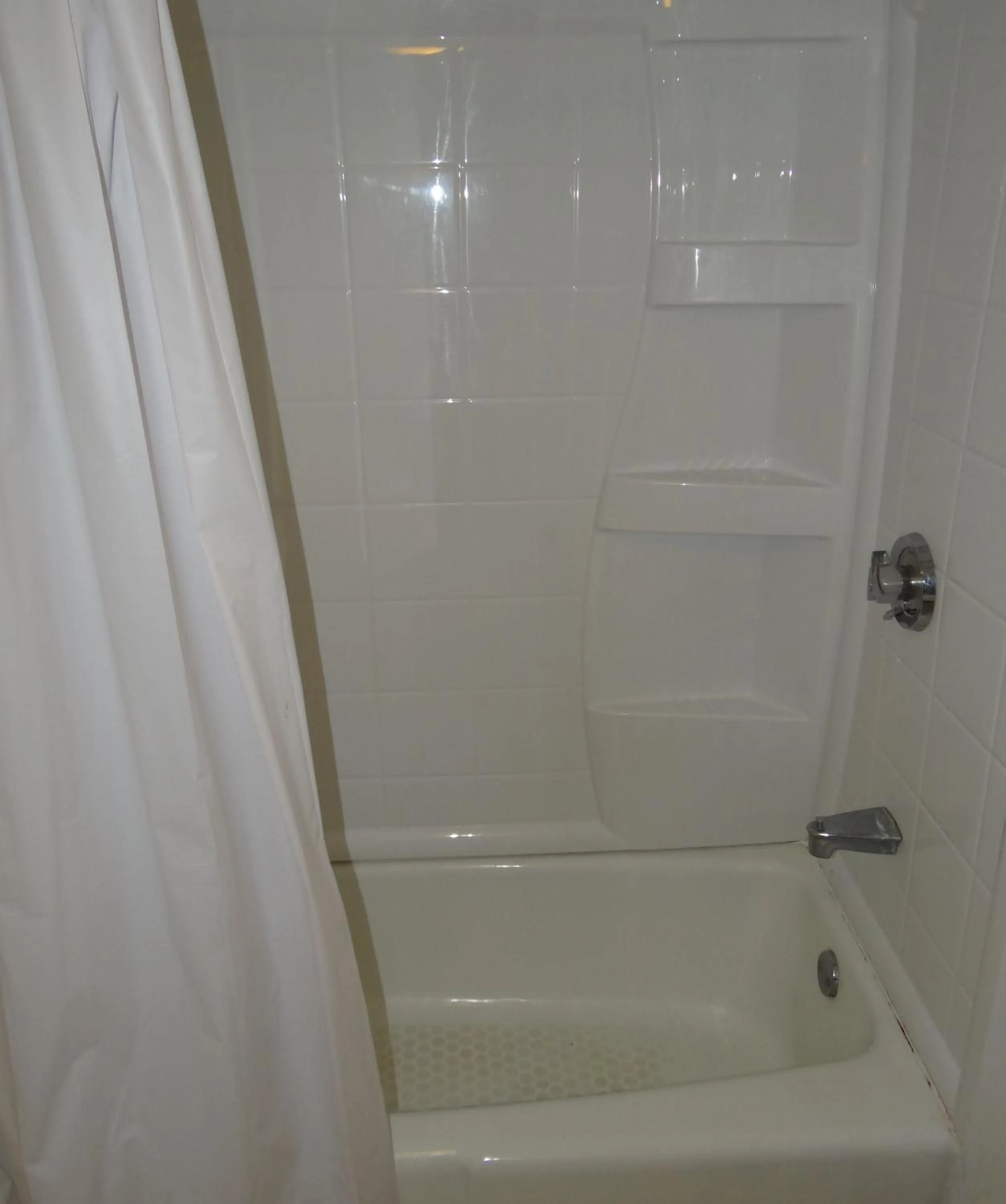 Shower in Jonathan Edwards Motel