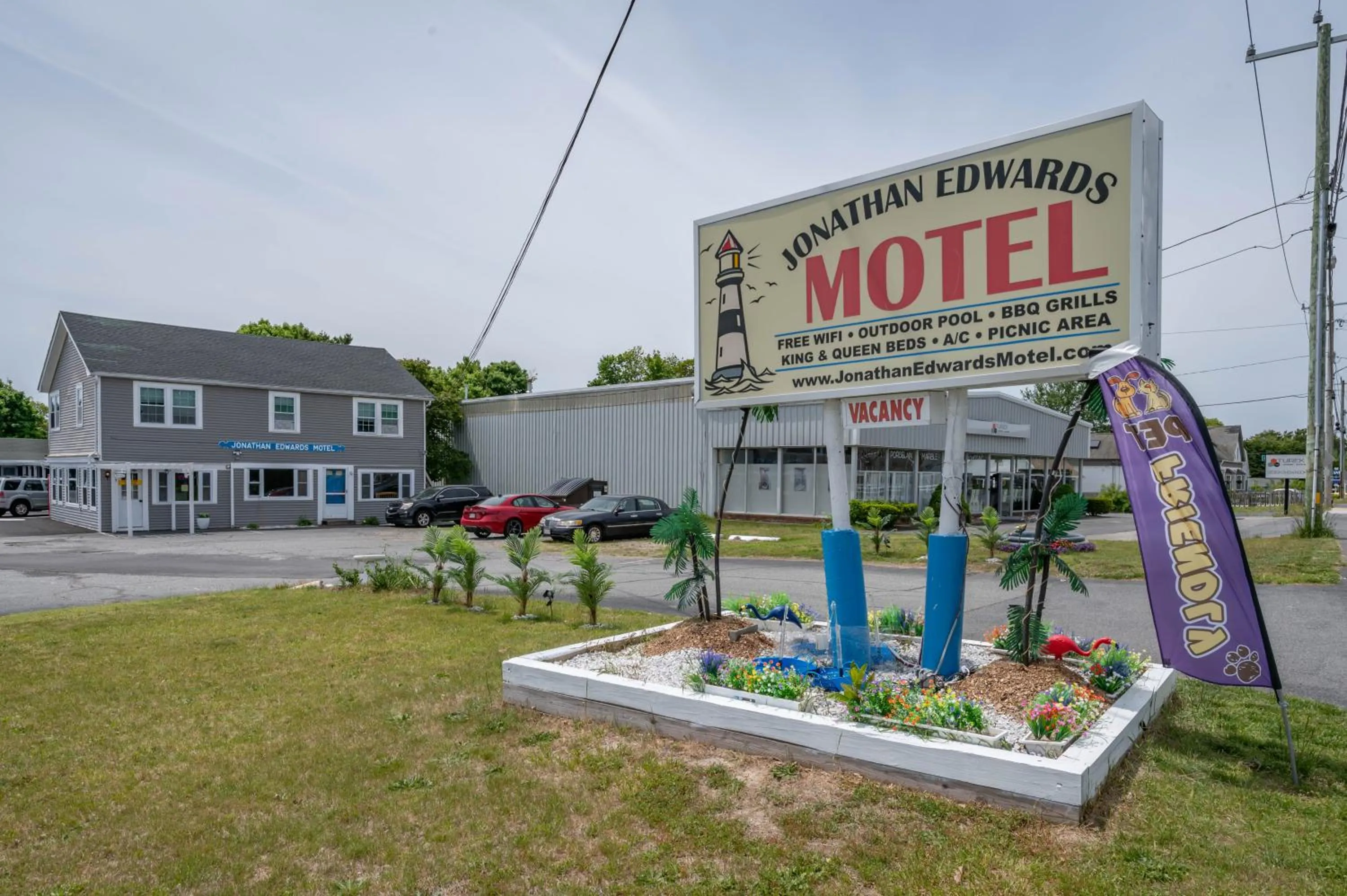 Jonathan Edwards Motel