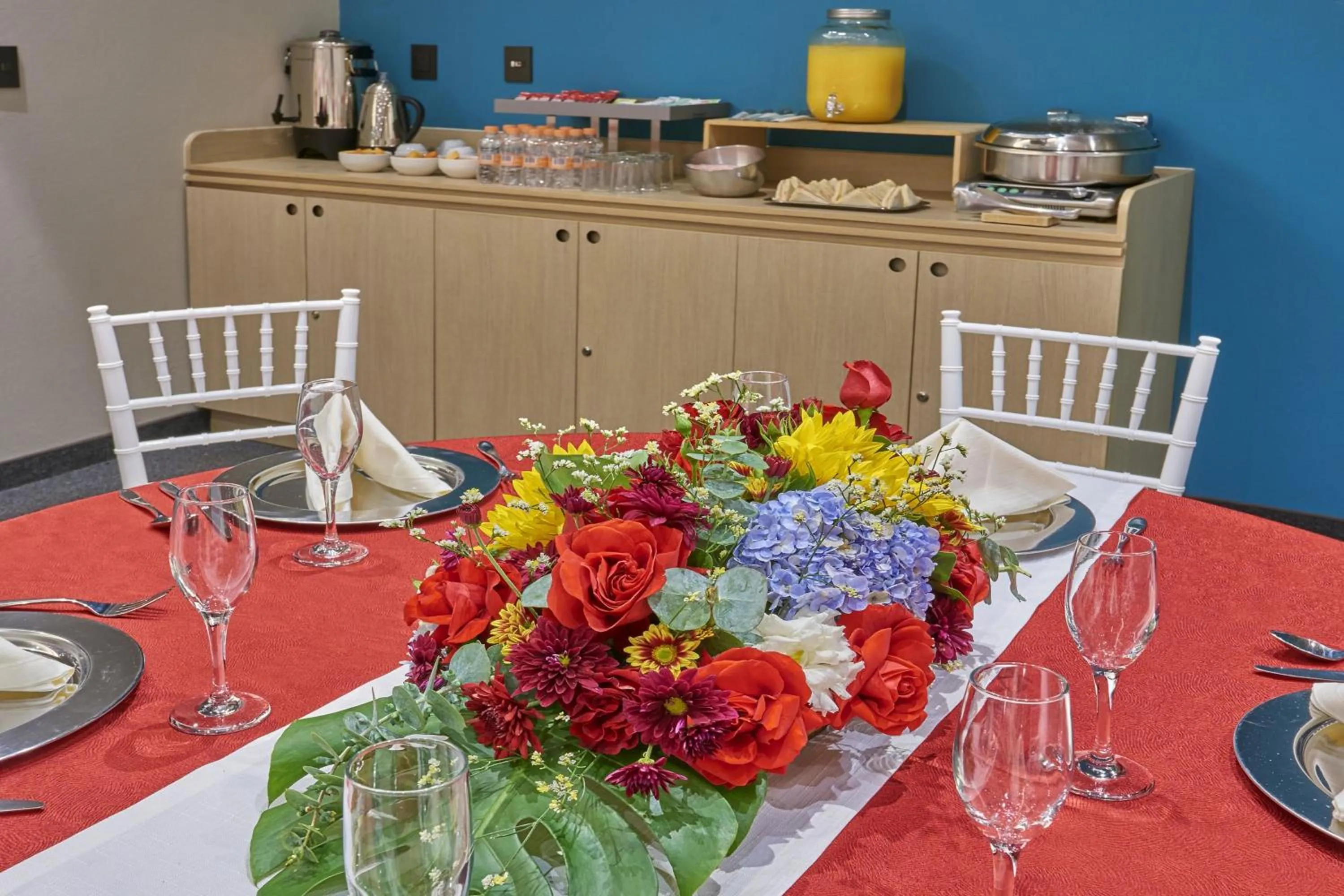 Meeting/conference room in City Express by Marriott Suites Toluca