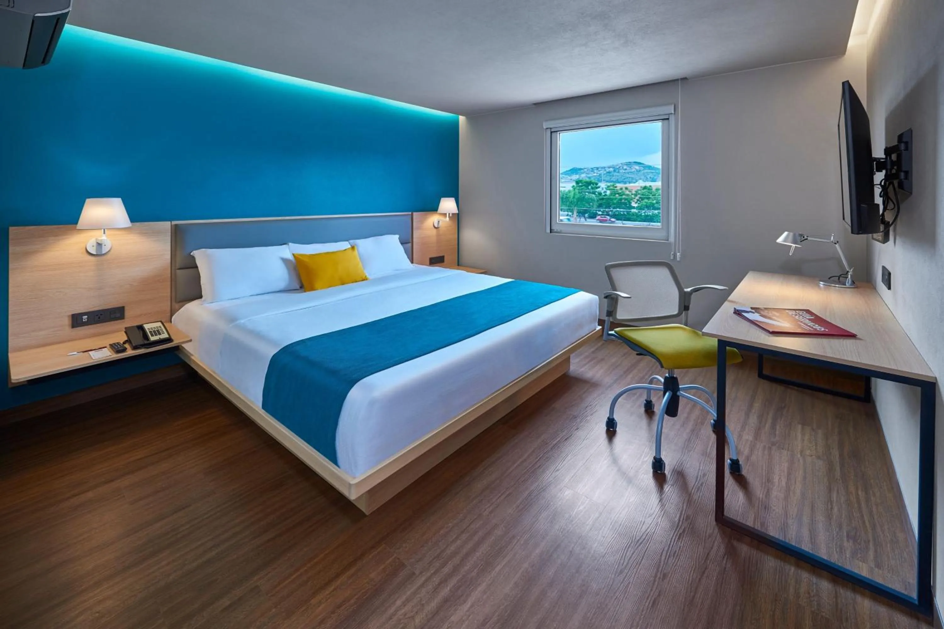 Bedroom in City Express by Marriott Suites Toluca