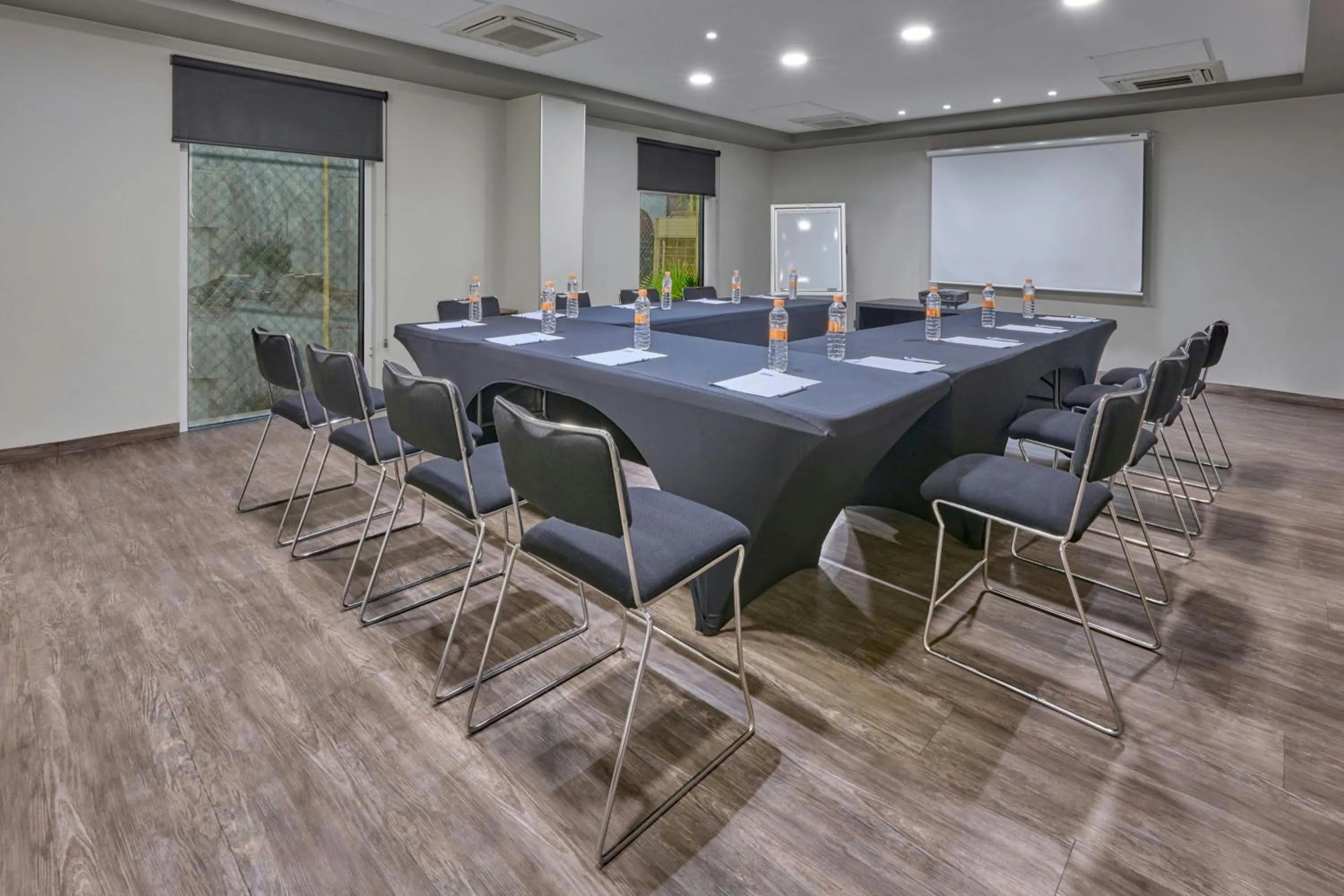 Meeting/conference room in City Express by Marriott Mexicali
