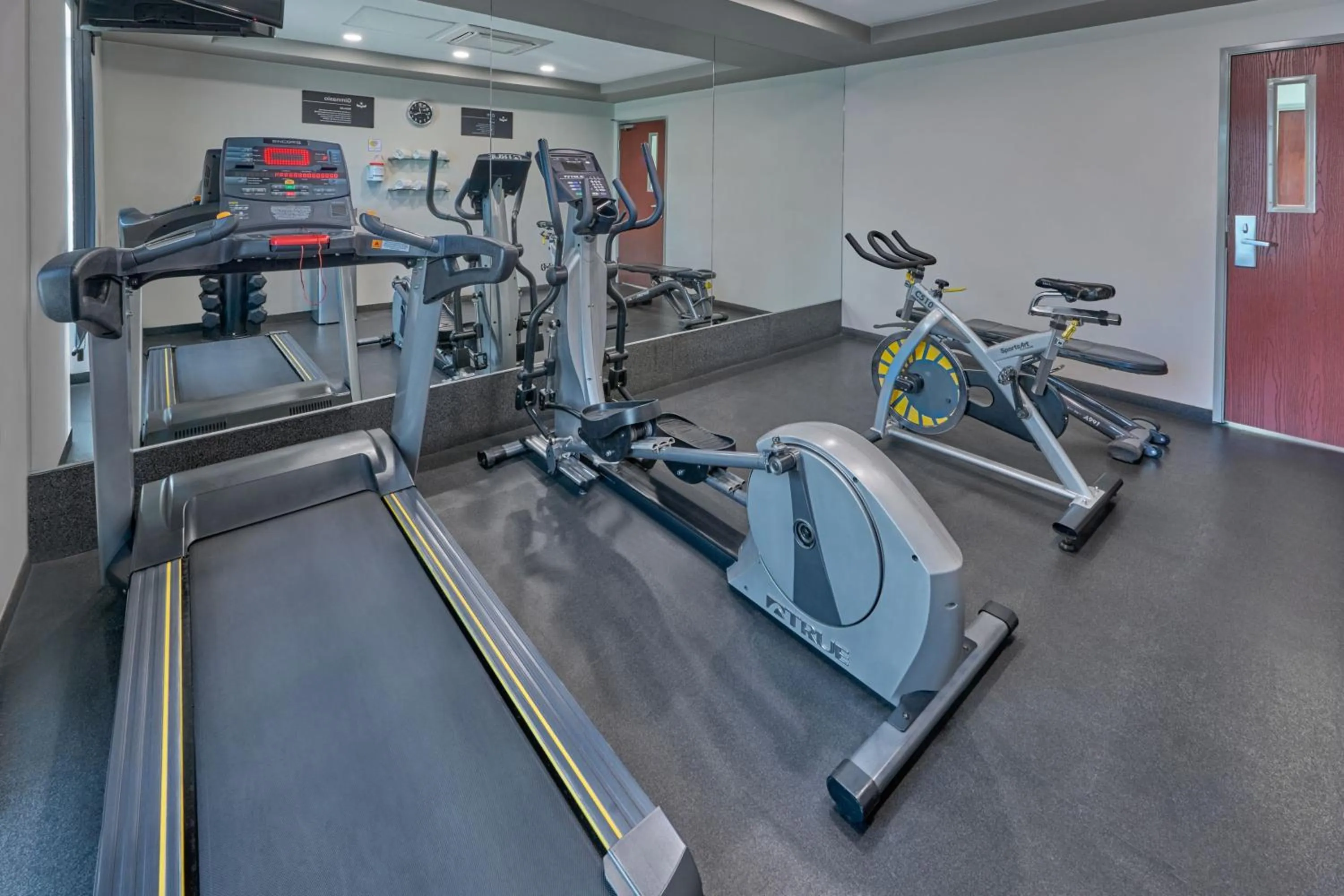 Fitness centre/facilities in City Express by Marriott Mexicali