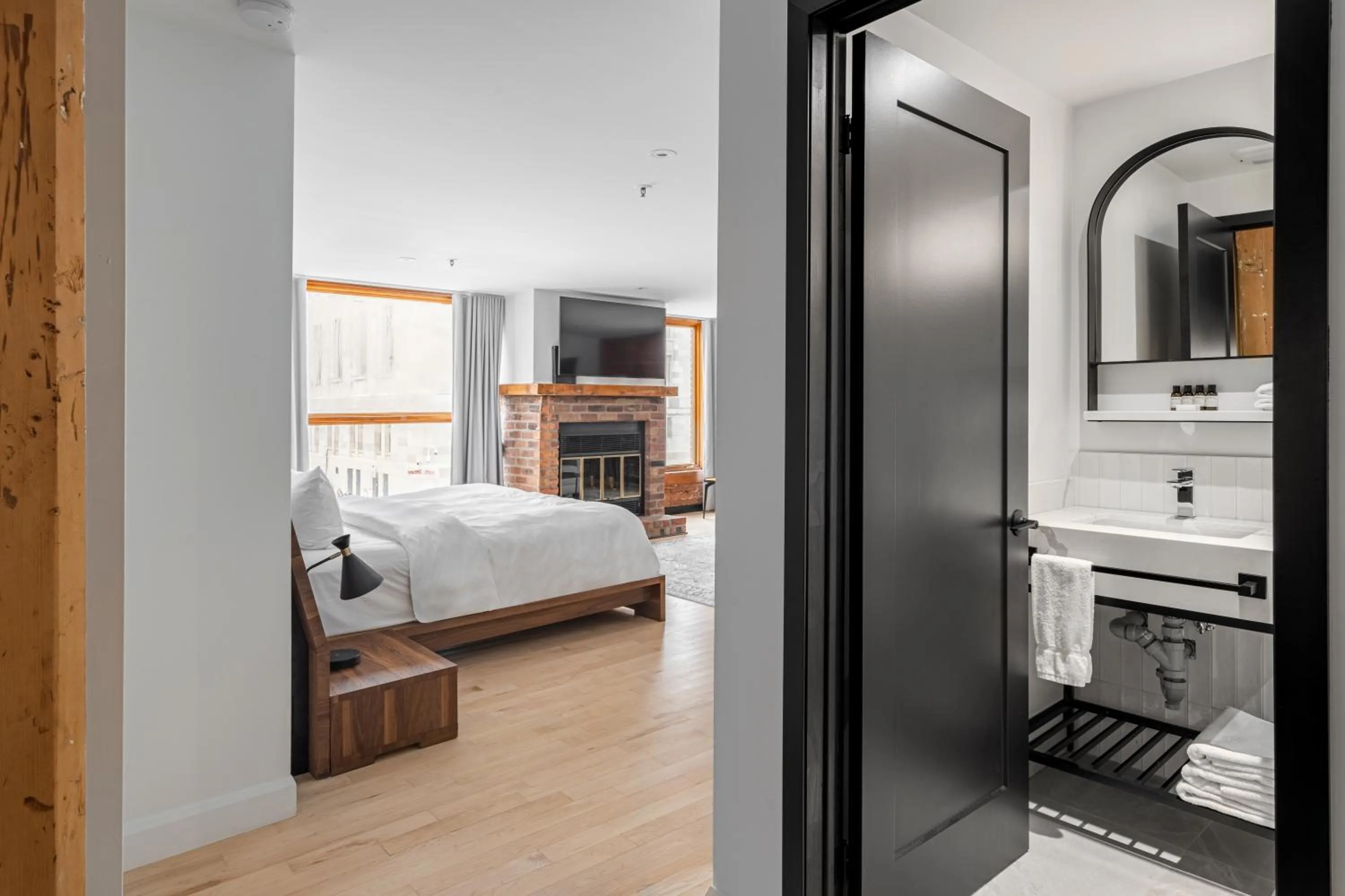 Bedroom, Bed in Lofts du Vieux-Port by Gray Collection