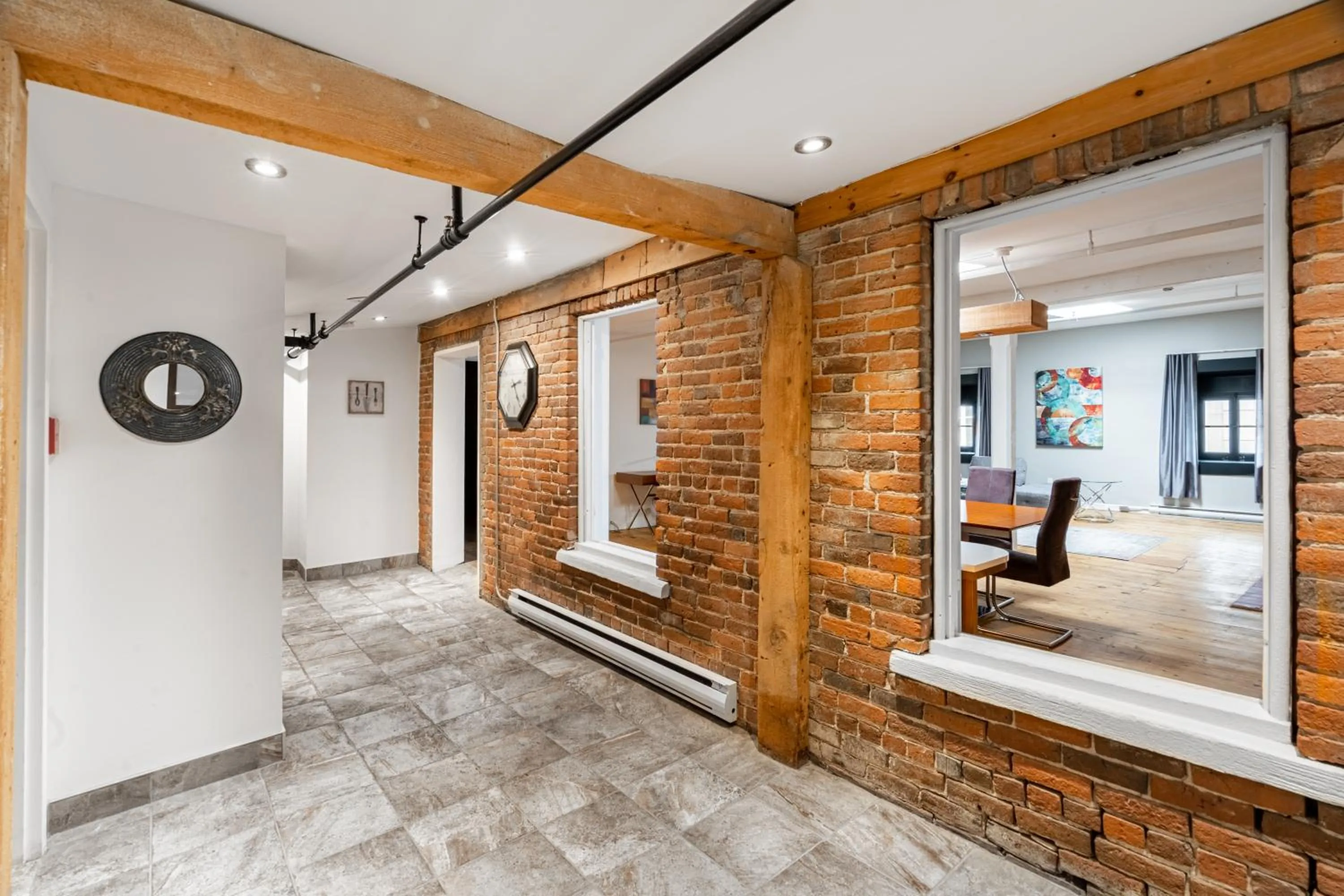 Area and facilities in Lofts du Vieux-Port by Gray Collection