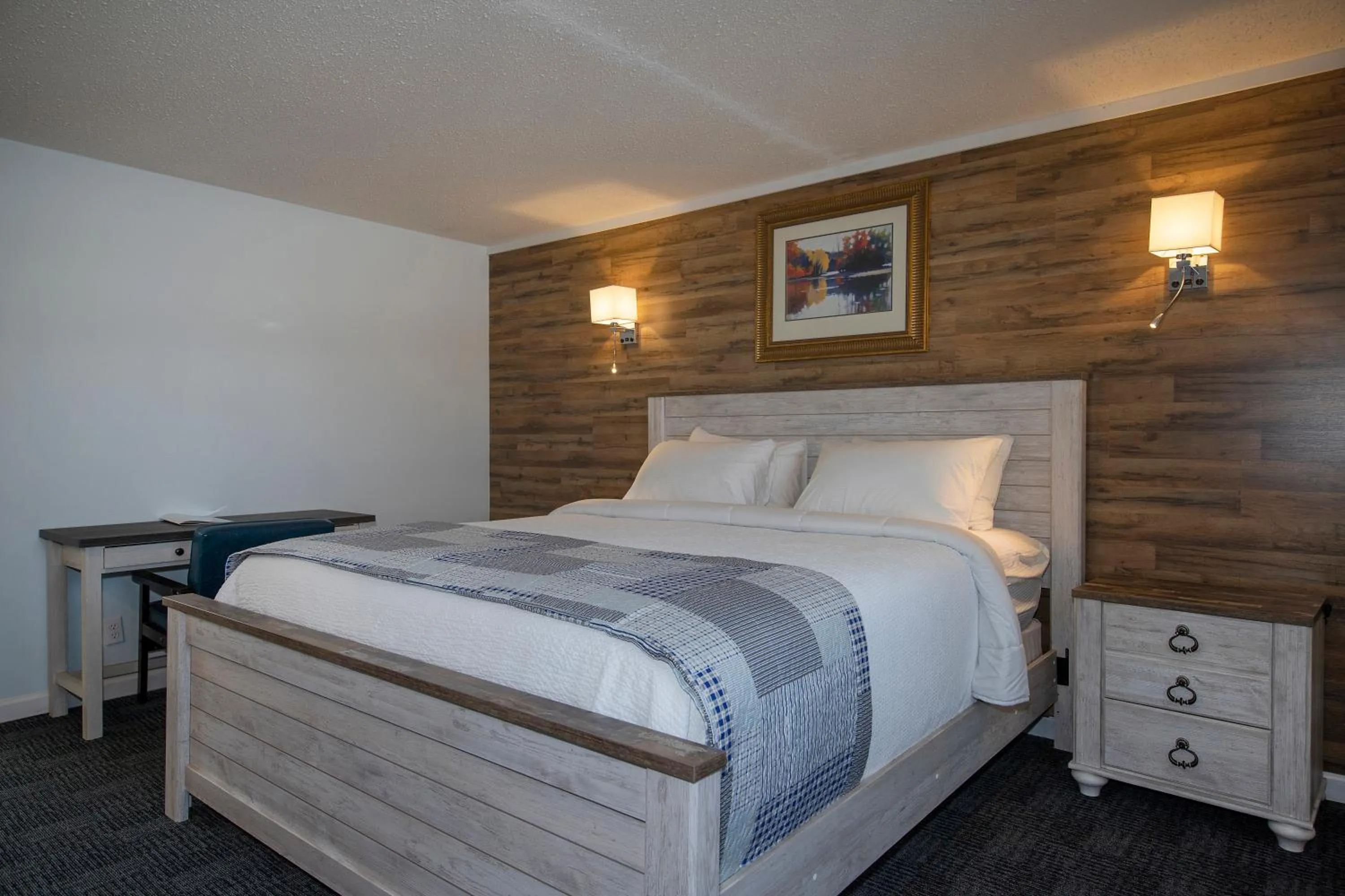 Bed in Silver Ridge Lodge