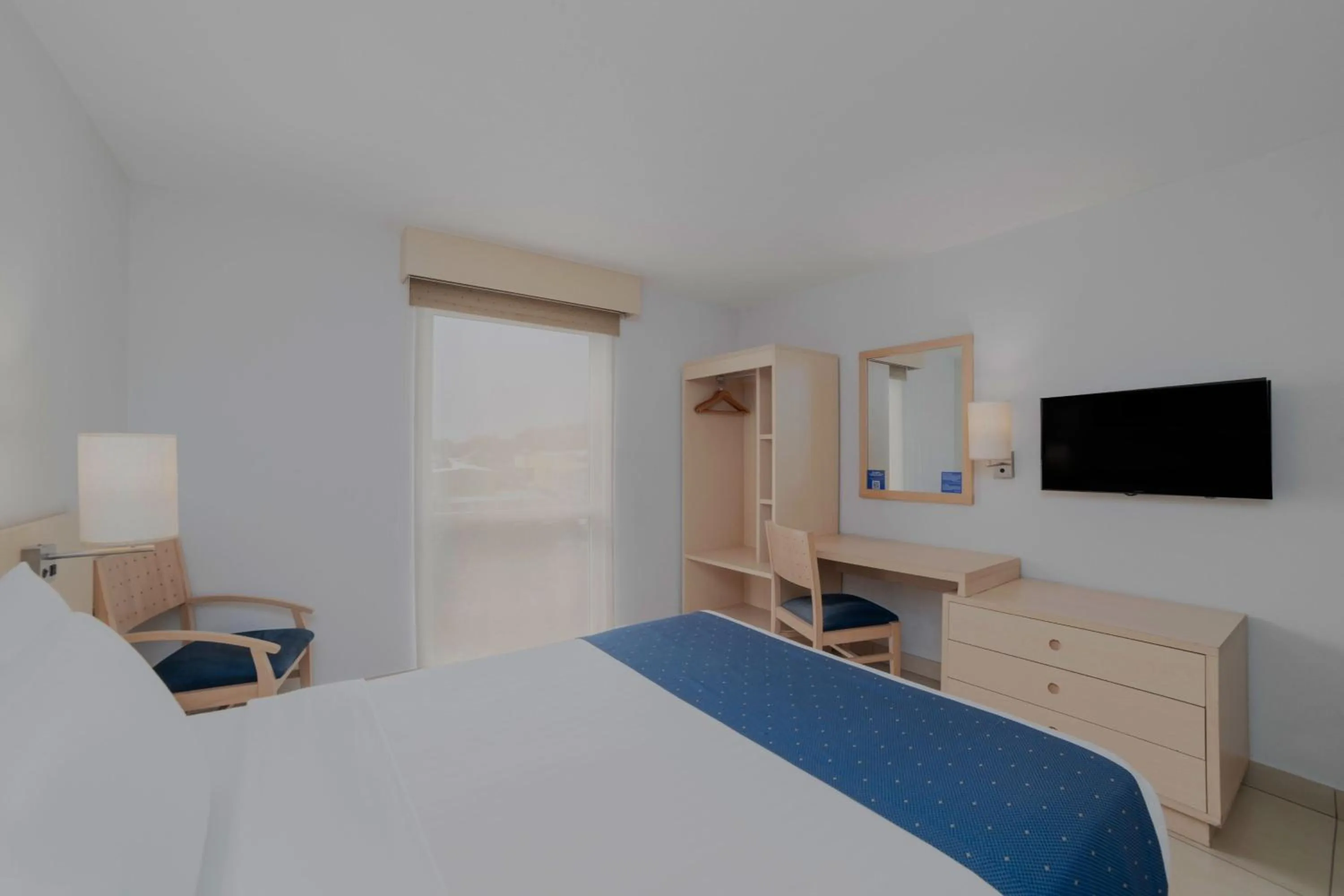 Photo of the whole room, Bed in City Express by Marriott Minatitlán