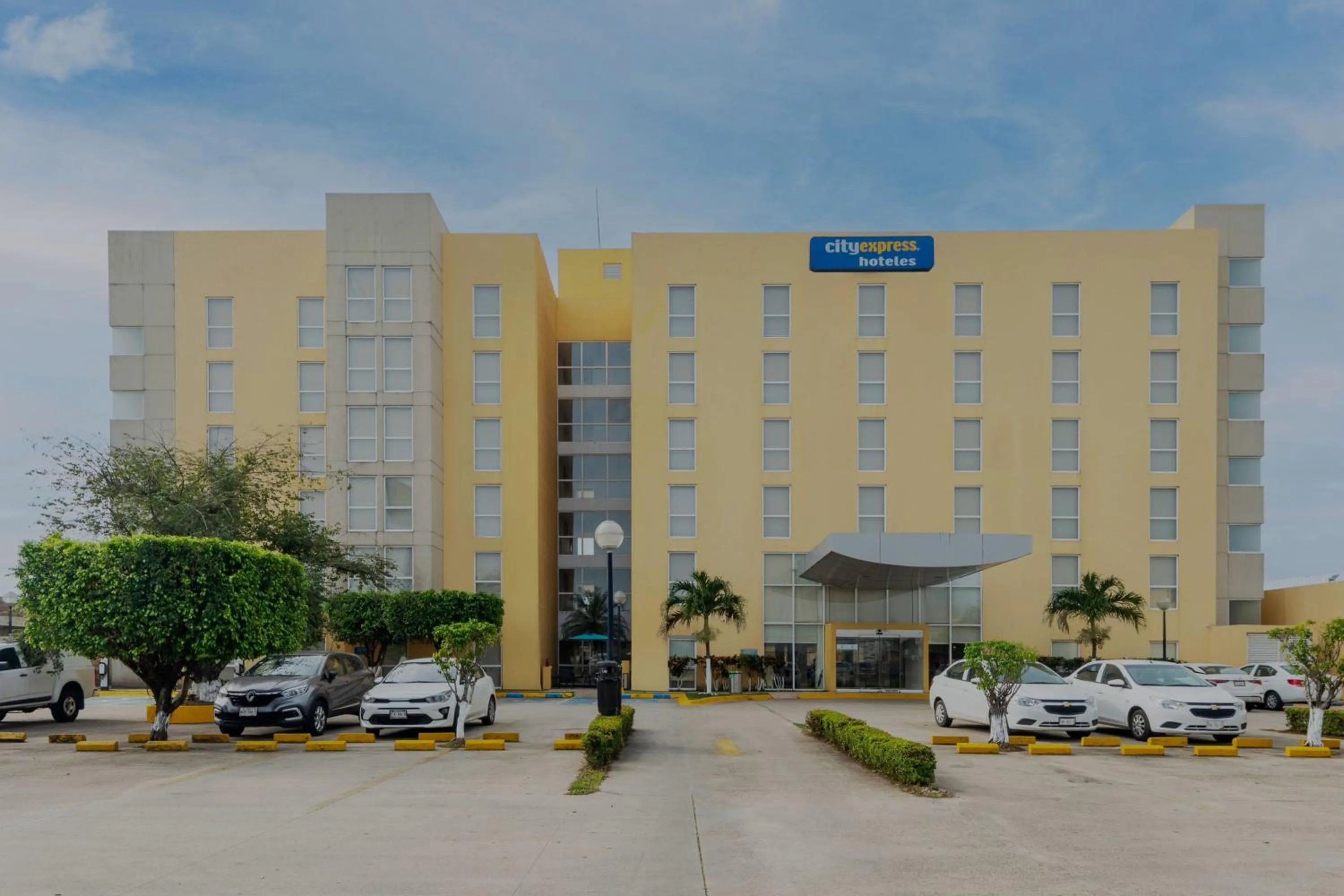 Property building in City Express by Marriott Minatitlán